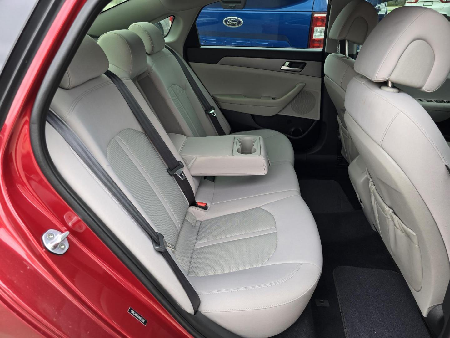 2016 RED Hyundai Sonata SE (5NPE24AF4GH) with an 2.4L L4 DOHC 16V engine, 7A transmission, located at 2660 S.Garland Avenue, Garland, TX, 75041, (469) 298-3118, 32.885551, -96.655602 - BRAND NEW MOTOR FROM KIA WITH 3YR POWERTRAIN WARRANTY AS LONG AS OIL CHANGES ARE DOCUMENTED. - Photo#16