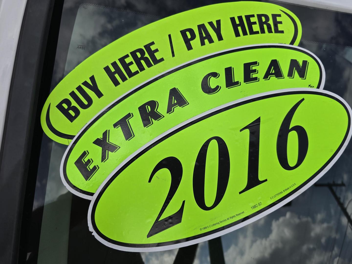 2016 WHITE Jeep Patriot Sport (1C4NJPBA9GD) with an 2.0L L4 DOHC 16V engine, AUTO transmission, located at 2660 S.Garland Avenue, Garland, TX, 75041, (469) 298-3118, 32.885551, -96.655602 - Photo#20