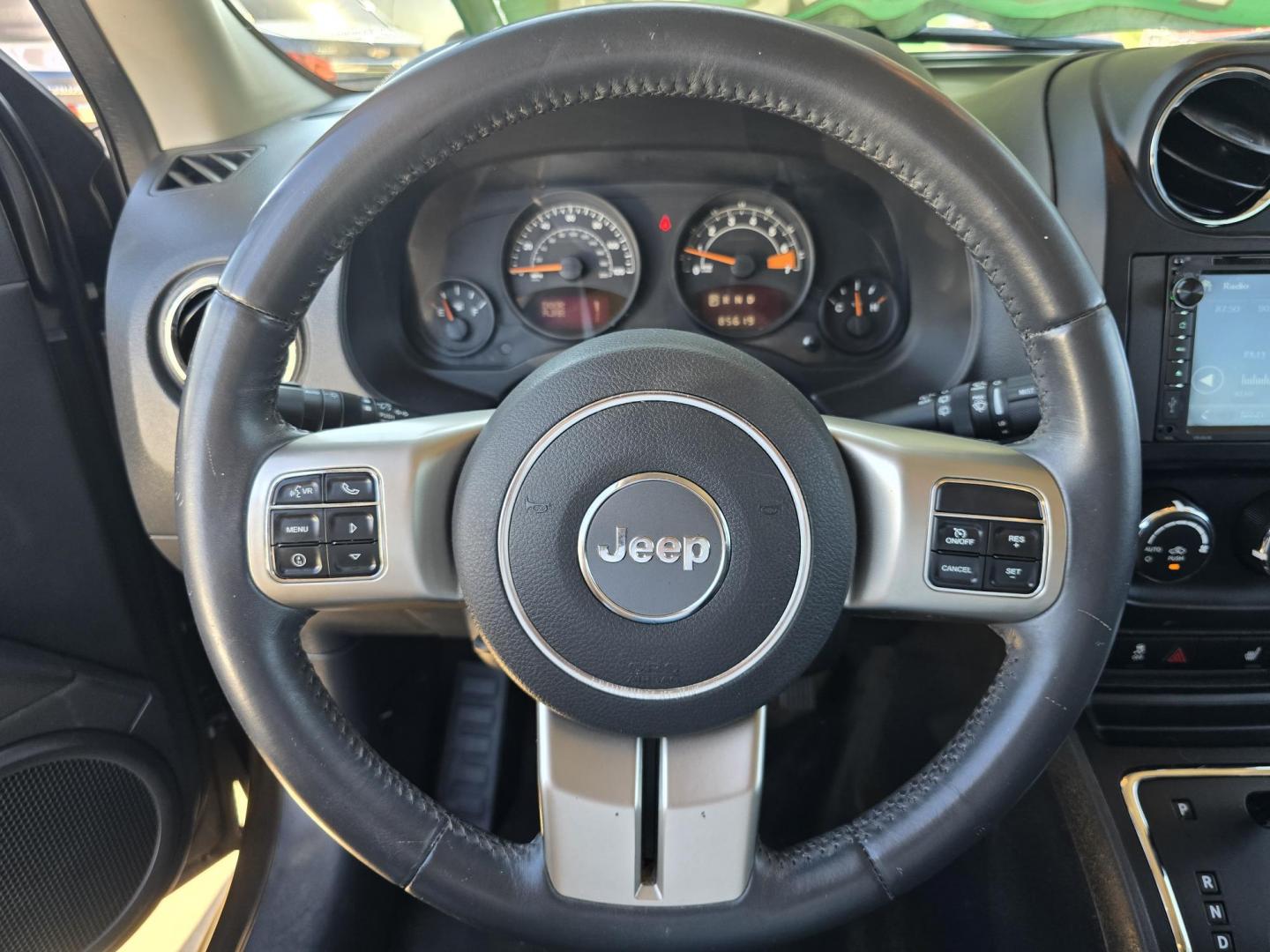 2016 GRAY Jeep Patriot Latitude (1C4NJPFB6GD) with an 2.4L L4 DOHC 16V engine, AUTO transmission, located at 2660 S.Garland Avenue, Garland, TX, 75041, (469) 298-3118, 32.885551, -96.655602 - Photo#11