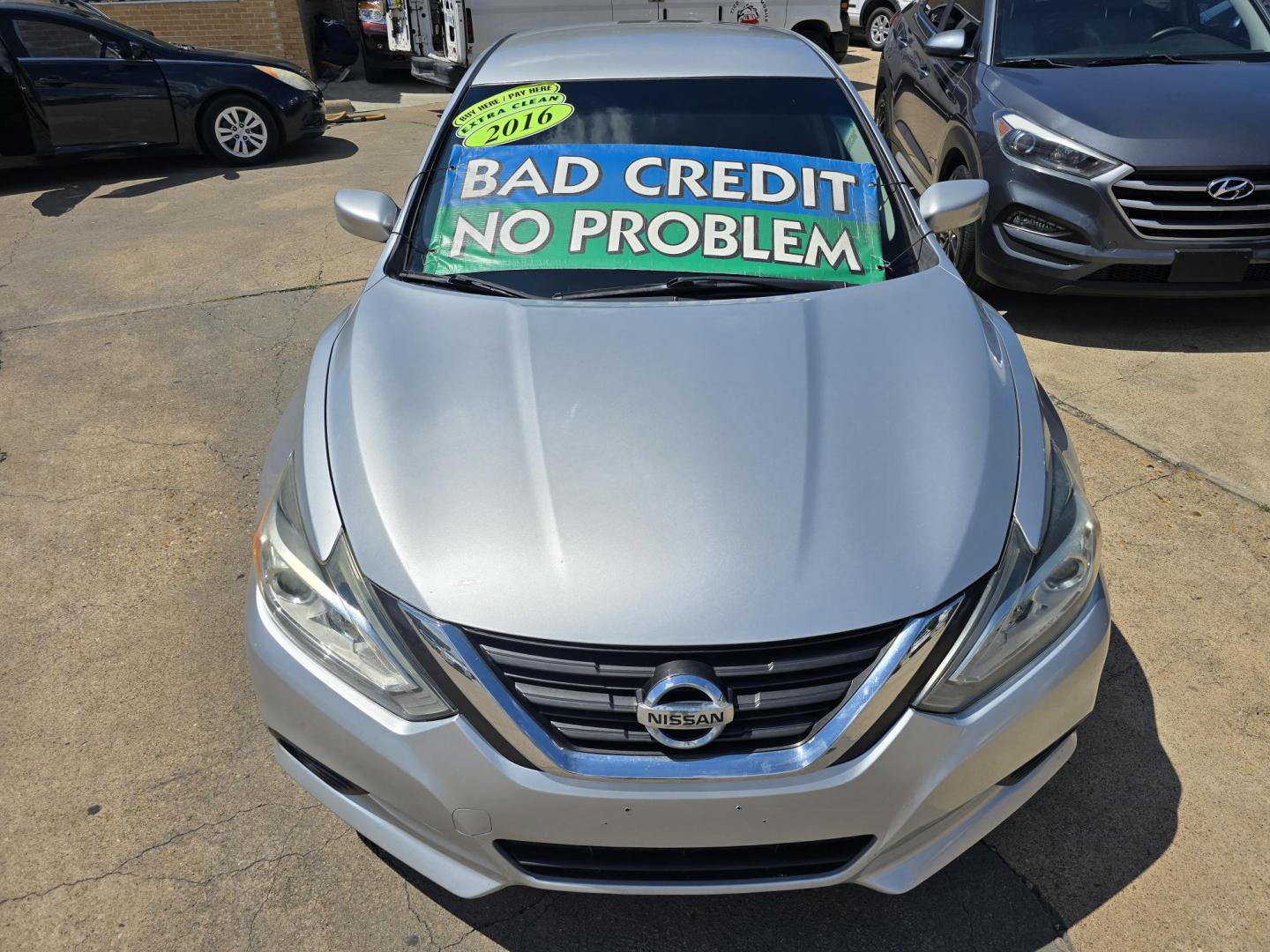 2016 SILVER Nissan Altima S (1N4AL3AP8GC) with an 2.5L L4 DOHC 16V engine, CVT transmission, located at 2660 S.Garland Avenue, Garland, TX, 75041, (469) 298-3118, 32.885551, -96.655602 - Photo#8