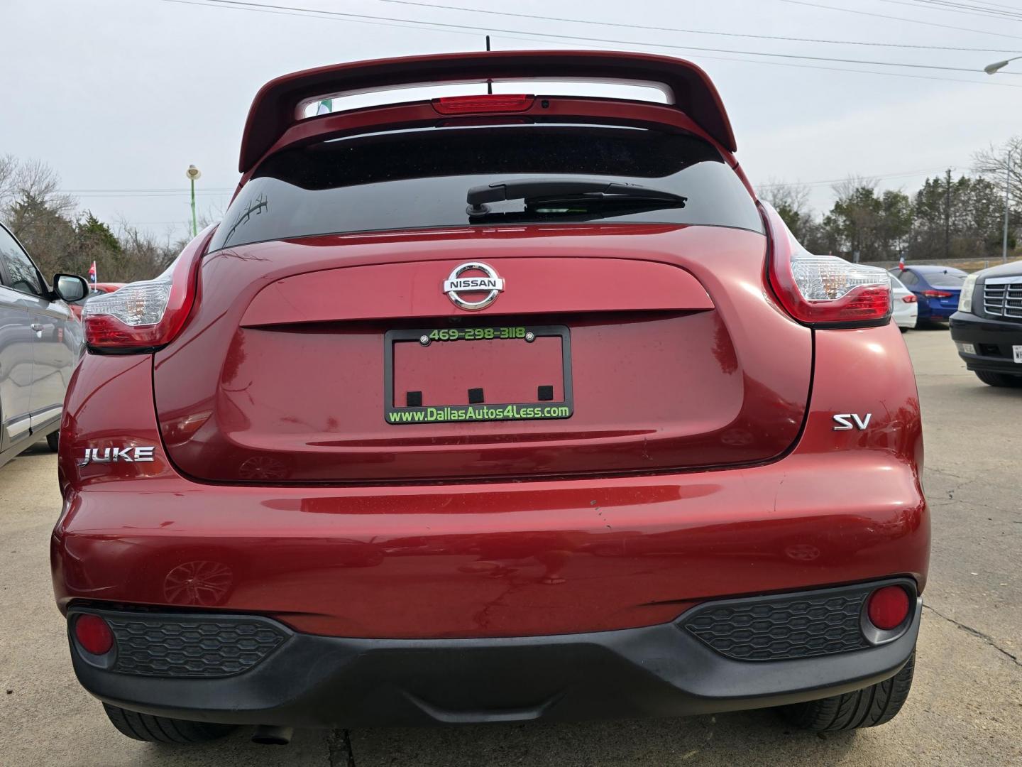 2016 RED Nissan Juke S (JN8AF5MR2GT) with an 1.6L L4 DOHC 16V TURBO engine, CVT transmission, located at 2660 S.Garland Avenue, Garland, TX, 75041, (469) 298-3118, 32.885551, -96.655602 - Photo#4