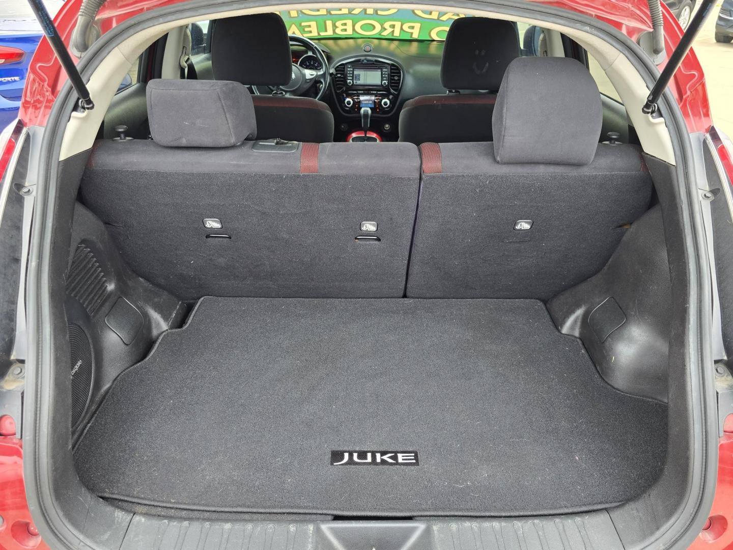 2016 RED Nissan Juke S (JN8AF5MR2GT) with an 1.6L L4 DOHC 16V TURBO engine, CVT transmission, located at 2660 S.Garland Avenue, Garland, TX, 75041, (469) 298-3118, 32.885551, -96.655602 - Photo#19