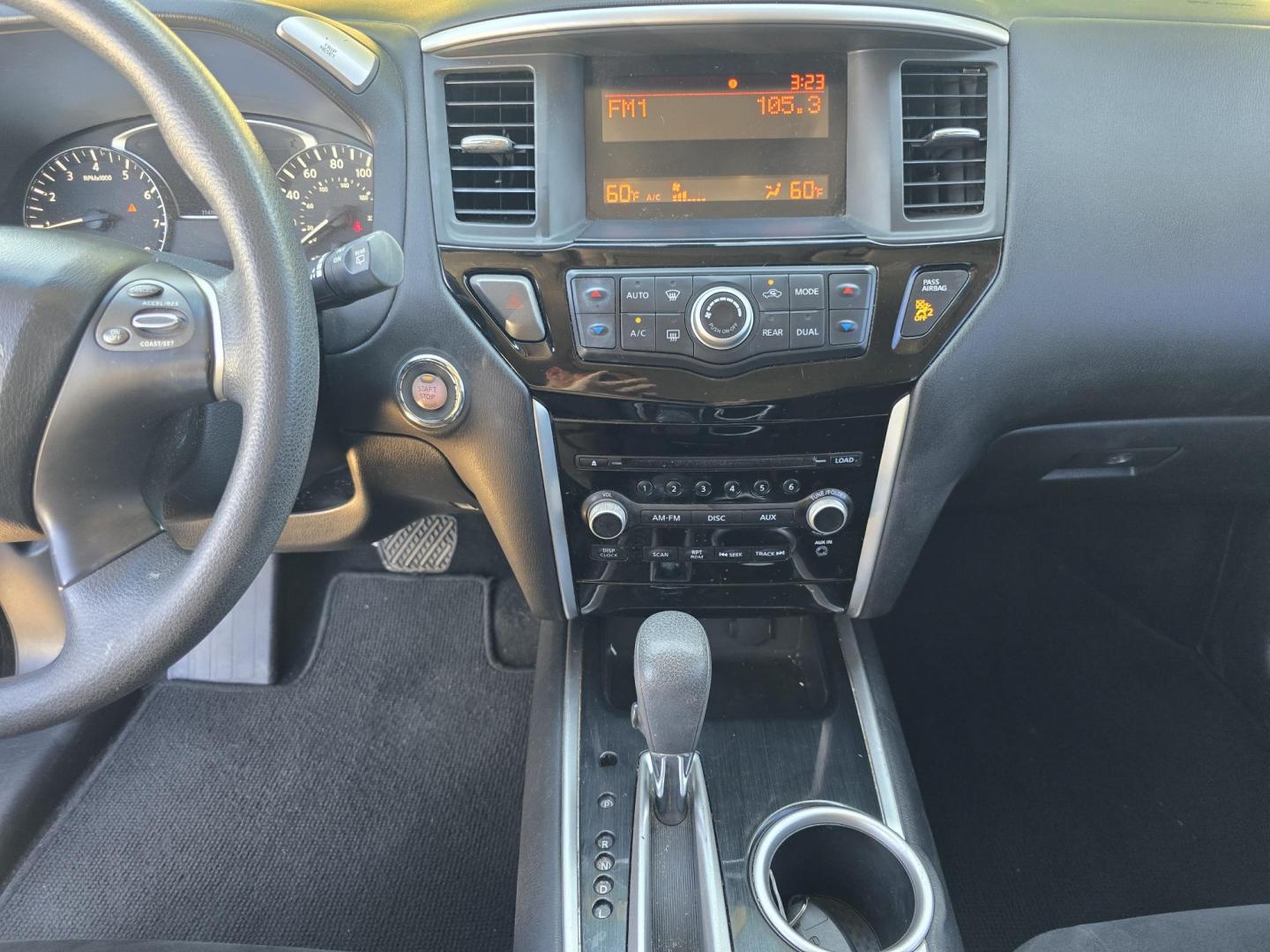 2016 GRAY /BLACK Nissan Pathfinder S (5N1AR2MN9GC) with an 3.5L V6 DOHC 24V engine, CVT transmission, located at 2660 S.Garland Avenue, Garland, TX, 75041, (469) 298-3118, 32.885551, -96.655602 - Welcome to DallasAutos4Less, one of the Premier BUY HERE PAY HERE Dealers in the North Dallas Area. We specialize in financing to people with NO CREDIT or BAD CREDIT. We need proof of income, proof of residence, and a ID. Come buy your new car from us today!! This is a Very clean 2016 NISSAN PATH - Photo#14