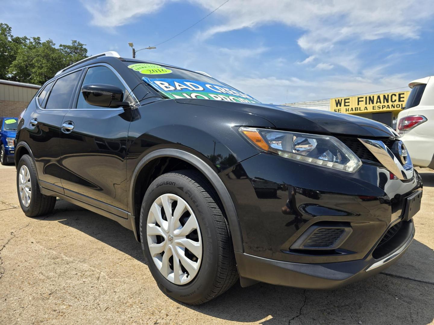 2016 BLACK Nissan Rogue S (JN8AT2MT4GW) with an 2.5L L4 DOHC 16V engine, CVT transmission, located at 2660 S.Garland Avenue, Garland, TX, 75041, (469) 298-3118, 32.885551, -96.655602 - Photo#1