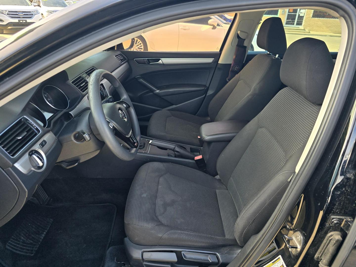 2016 BLACK Volkswagen Passat S (1VWAT7A30GC) , 6A transmission, located at 2660 S.Garland Avenue, Garland, TX, 75041, (469) 298-3118, 32.885551, -96.655602 - Photo#11