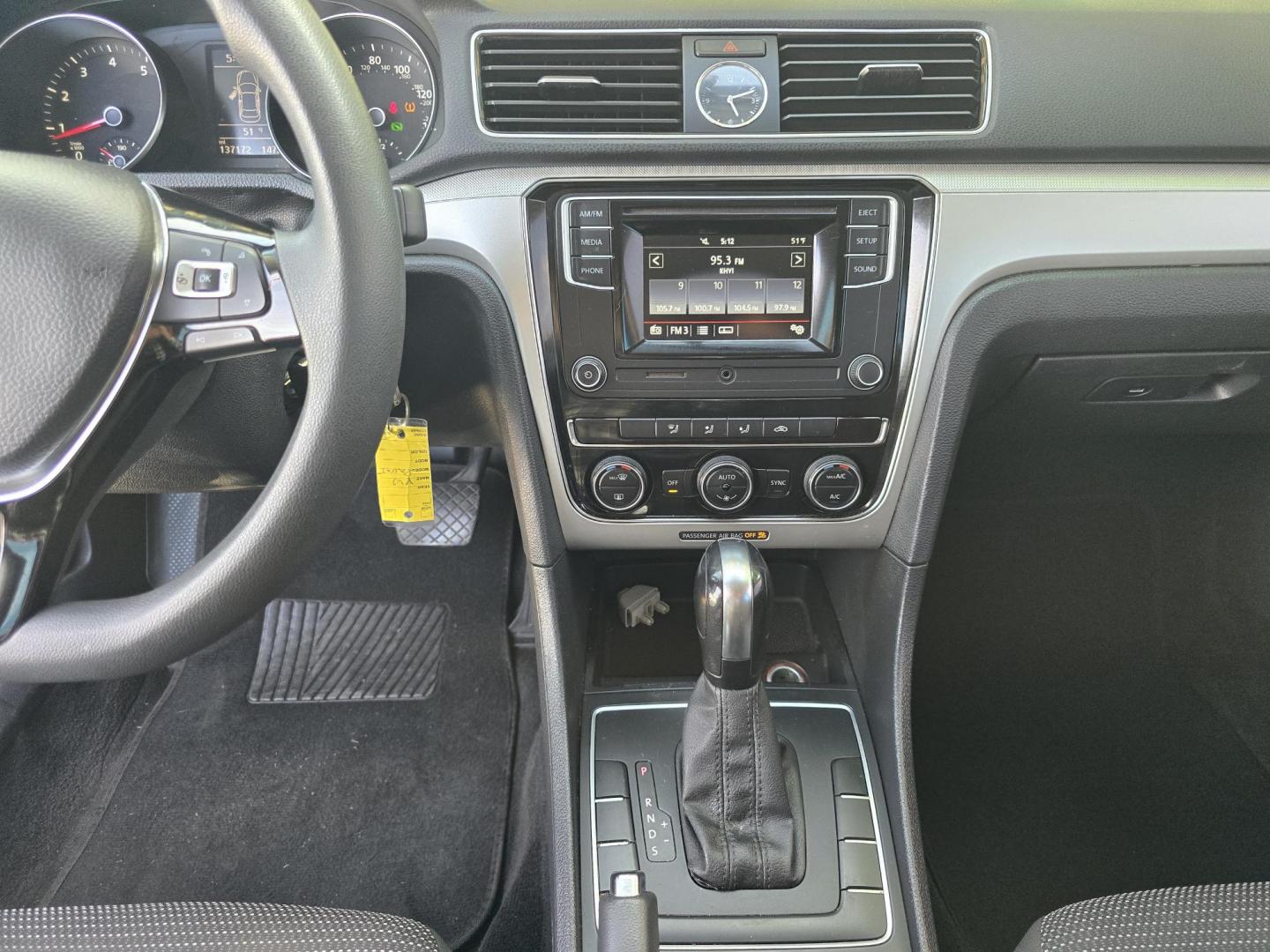 2016 BLACK Volkswagen Passat S (1VWAT7A30GC) , 6A transmission, located at 2660 S.Garland Avenue, Garland, TX, 75041, (469) 298-3118, 32.885551, -96.655602 - Photo#13