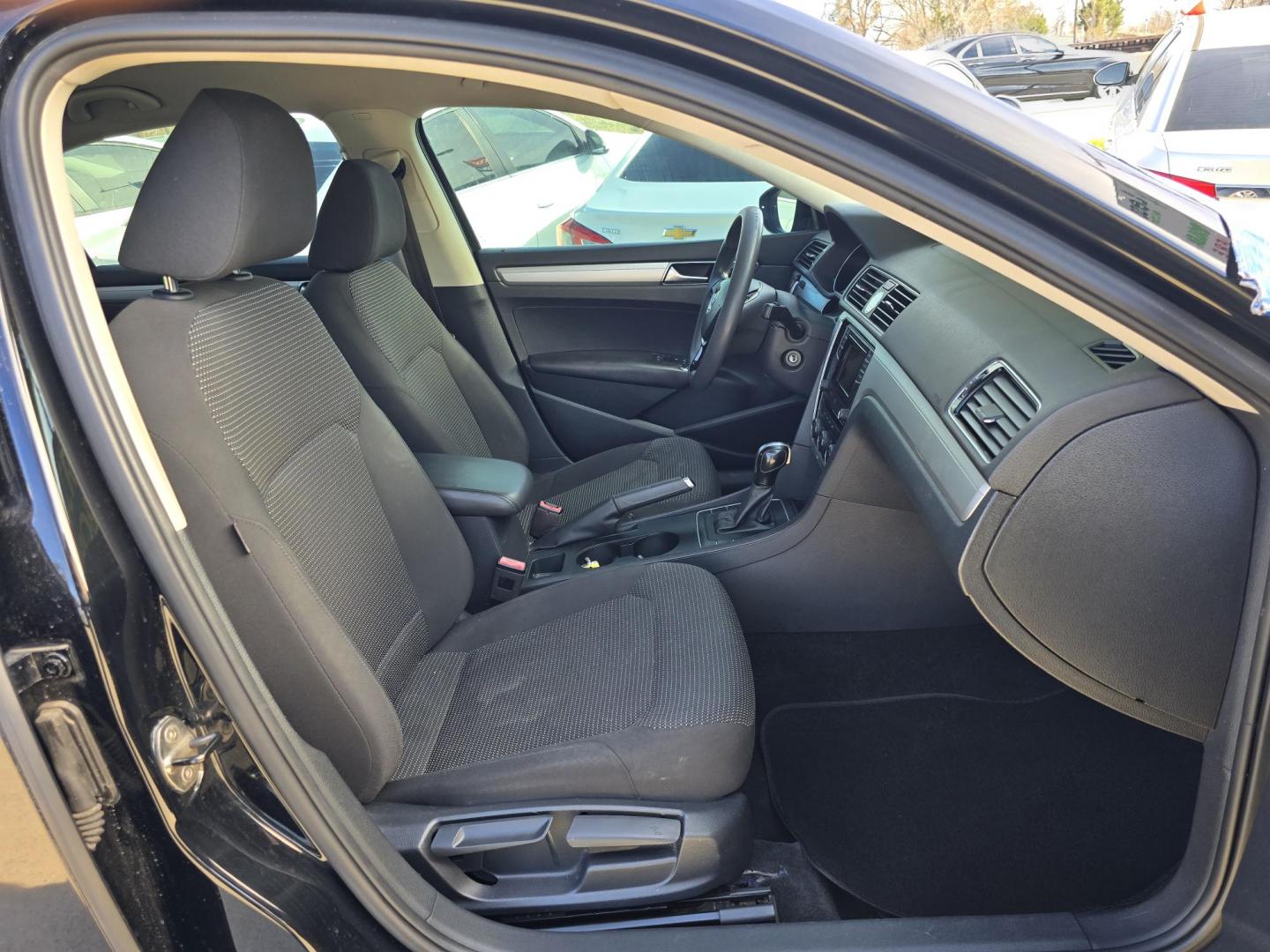 2016 BLACK Volkswagen Passat S (1VWAT7A30GC) , 6A transmission, located at 2660 S.Garland Avenue, Garland, TX, 75041, (469) 298-3118, 32.885551, -96.655602 - Photo#17