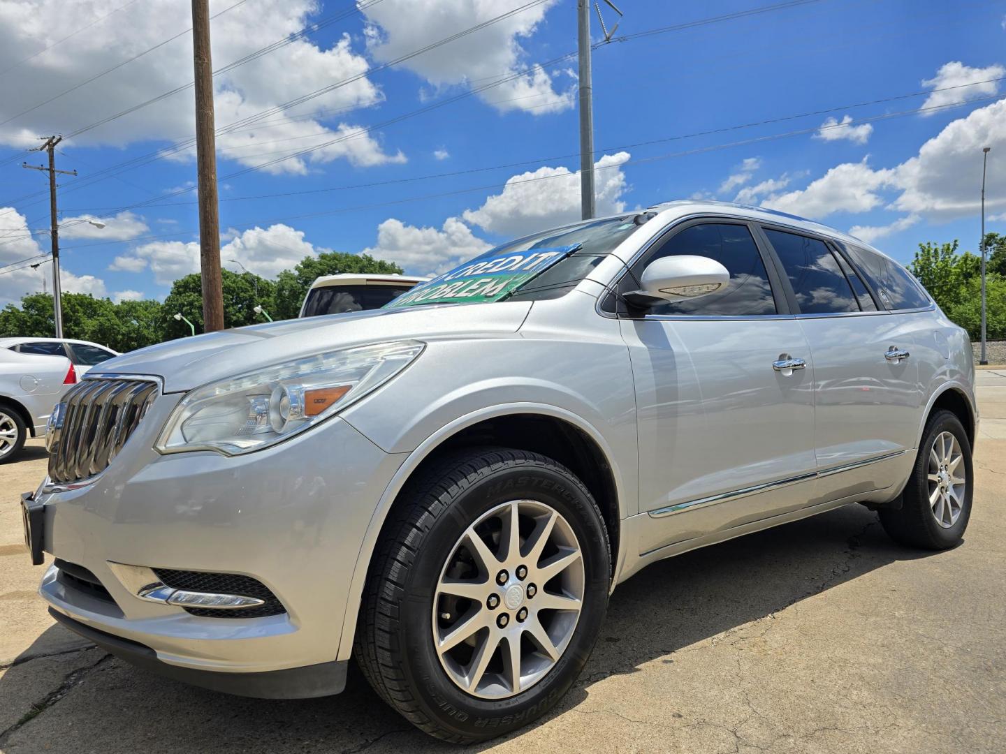 2017 SILVER Buick Enclave Convenience (5GAKRAKD2HJ) with an 3.6L V6 DOHC 24V engine, 6A transmission, located at 2660 S.Garland Avenue, Garland, TX, 75041, (469) 298-3118, 32.885551, -96.655602 - Photo#7