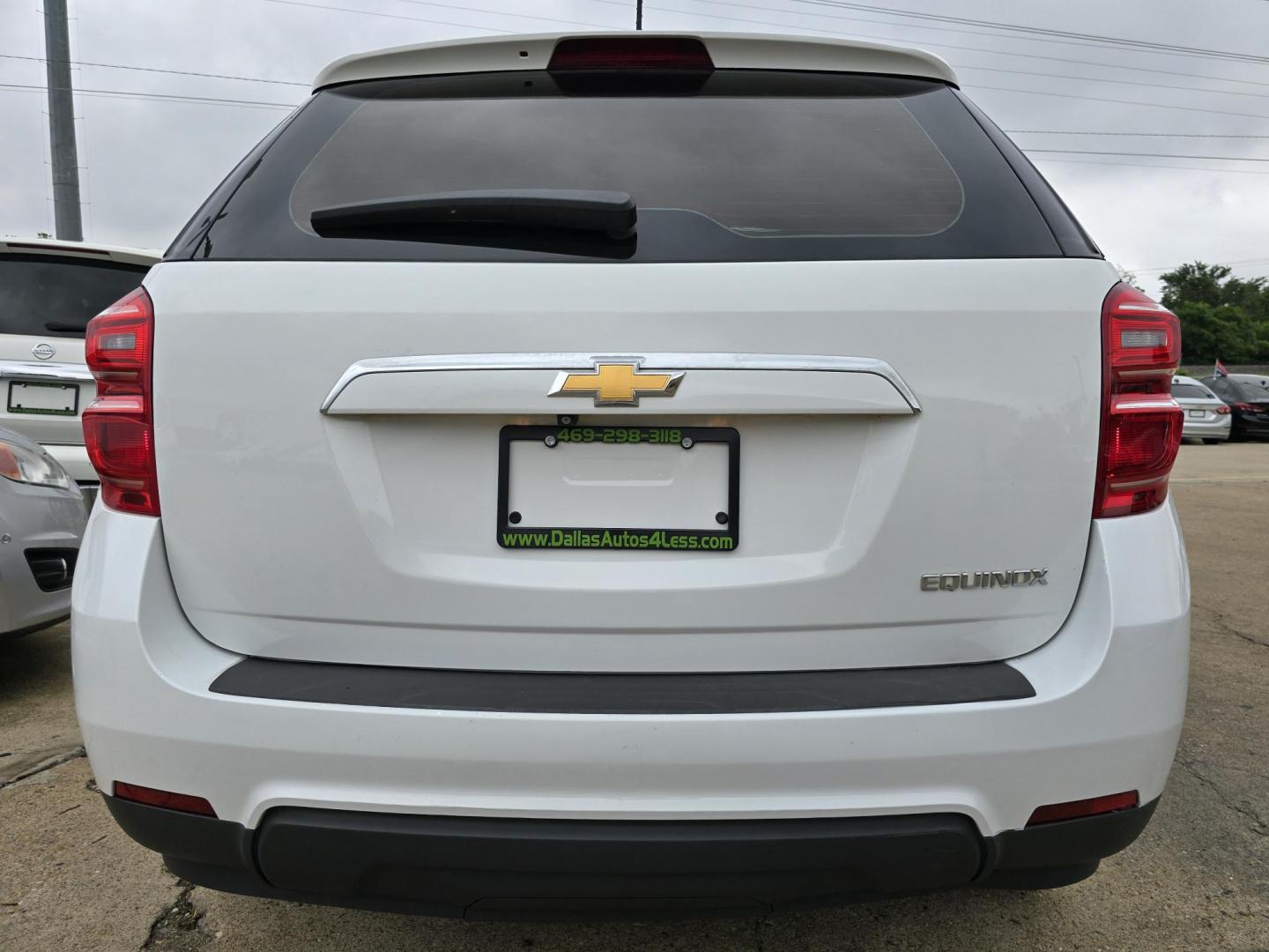 2017 WHITE Chevrolet Equinox LS (2GNALBEK2H1) with an 2.4L L4 DOHC 16V FFV engine, 6A transmission, located at 2660 S.Garland Avenue, Garland, TX, 75041, (469) 298-3118, 32.885551, -96.655602 - Photo#4