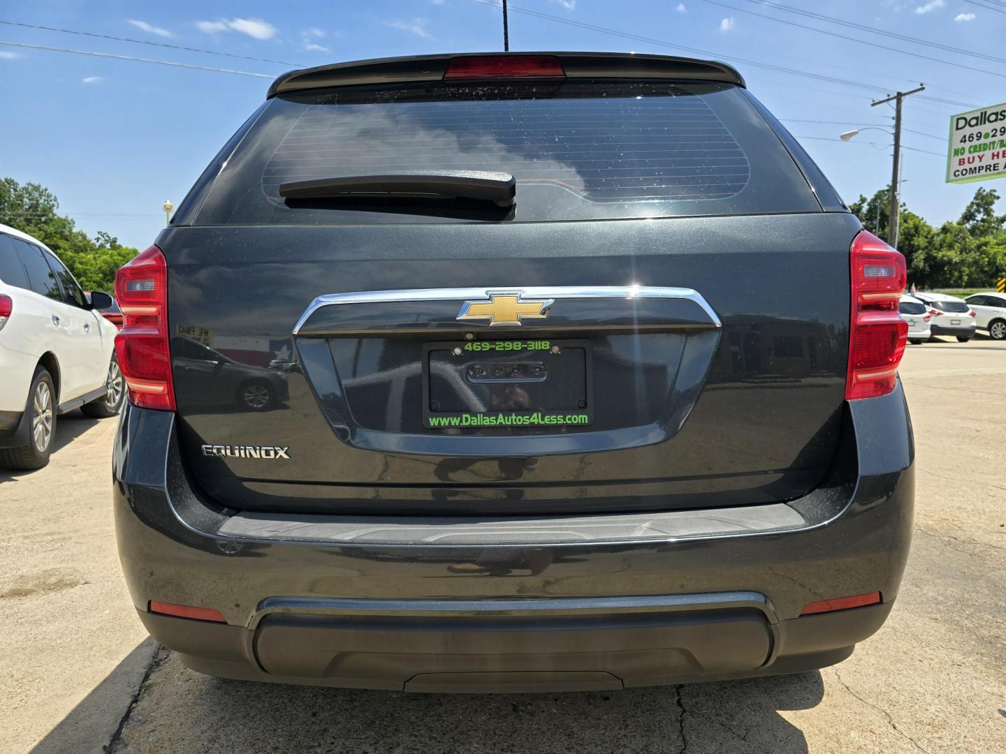 2017 GRAY Chevrolet Equinox LS (2GNALBEK8H1) with an 2.4L L4 DOHC 16V FFV engine, 6A transmission, located at 2660 S.Garland Avenue, Garland, TX, 75041, (469) 298-3118, 32.885551, -96.655602 - Photo#4