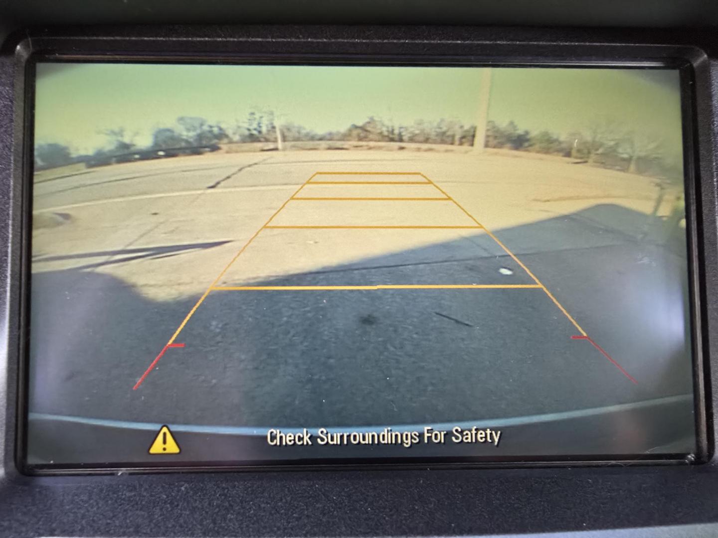 2017 SILVER Chevrolet Equinox LT (2GNALCEK6H1) with an 2.4L L4 DOHC 16V FFV engine, 6A transmission, located at 2660 S.Garland Avenue, Garland, TX, 75041, (469) 298-3118, 32.885551, -96.655602 - Photo#12