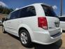 2017 WHITE Dodge Grand Caravan SE (2C4RDGBG5HR) with an 3.6L V6 DOHC 24V engine, 6A transmission, located at 2660 S.Garland Avenue, Garland, TX, 75041, (469) 298-3118, 32.885551, -96.655602 - Welcome to DallasAutos4Less, one of the Premier BUY HERE PAY HERE Dealers in the North Dallas Area. We specialize in financing to people with NO CREDIT or BAD CREDIT. We need proof of income, proof of residence, and a ID. Come buy your new car from us today!! This is a SUPER CLEAN 2017 DODGE GRAN - Photo#5