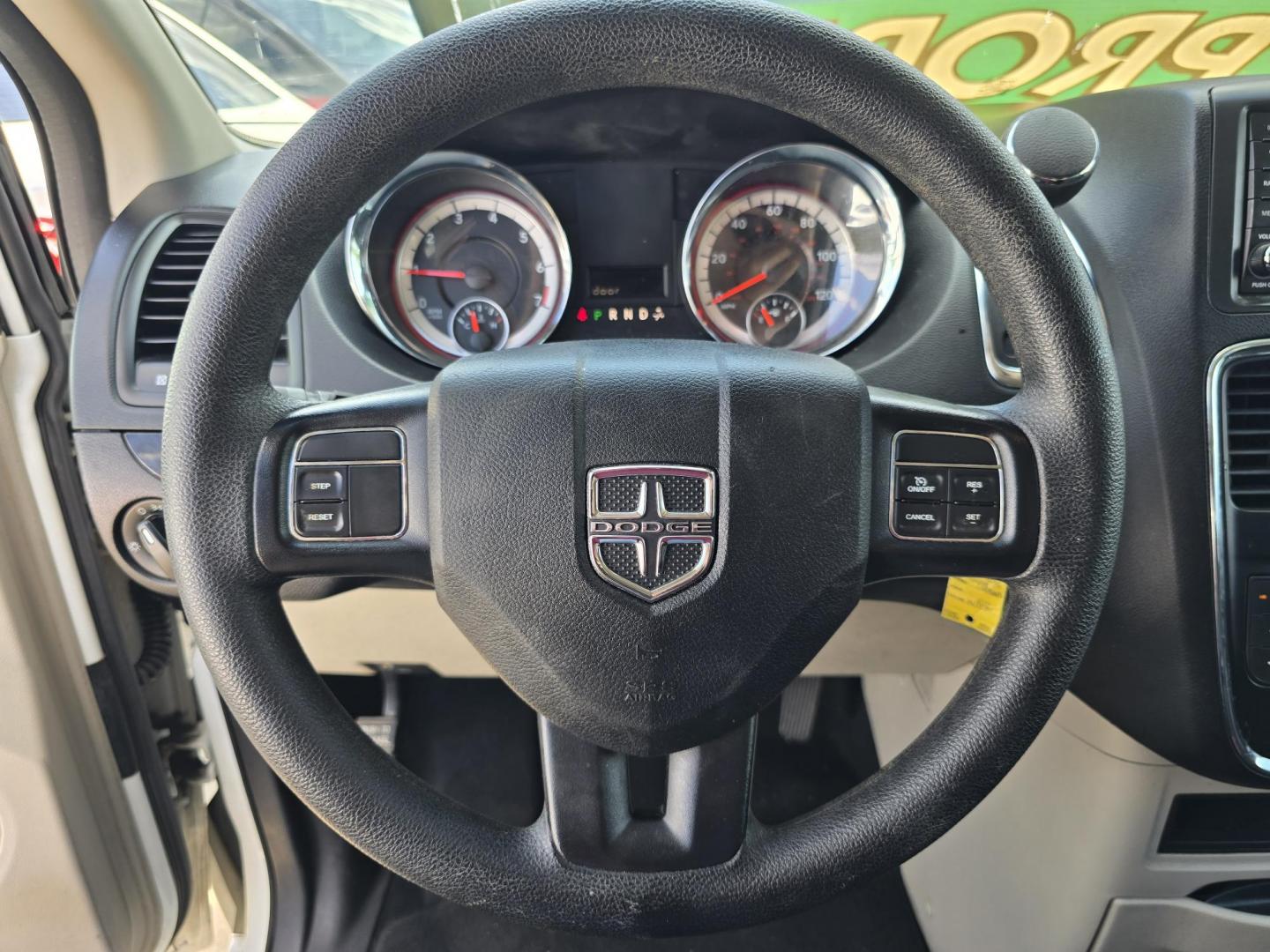 2017 WHITE Dodge Grand Caravan SE (2C4RDGBG5HR) with an 3.6L V6 DOHC 24V engine, 6A transmission, located at 2660 S.Garland Avenue, Garland, TX, 75041, (469) 298-3118, 32.885551, -96.655602 - Welcome to DallasAutos4Less, one of the Premier BUY HERE PAY HERE Dealers in the North Dallas Area. We specialize in financing to people with NO CREDIT or BAD CREDIT. We need proof of income, proof of residence, and a ID. Come buy your new car from us today!! This is a SUPER CLEAN 2017 DODGE GRAN - Photo#12