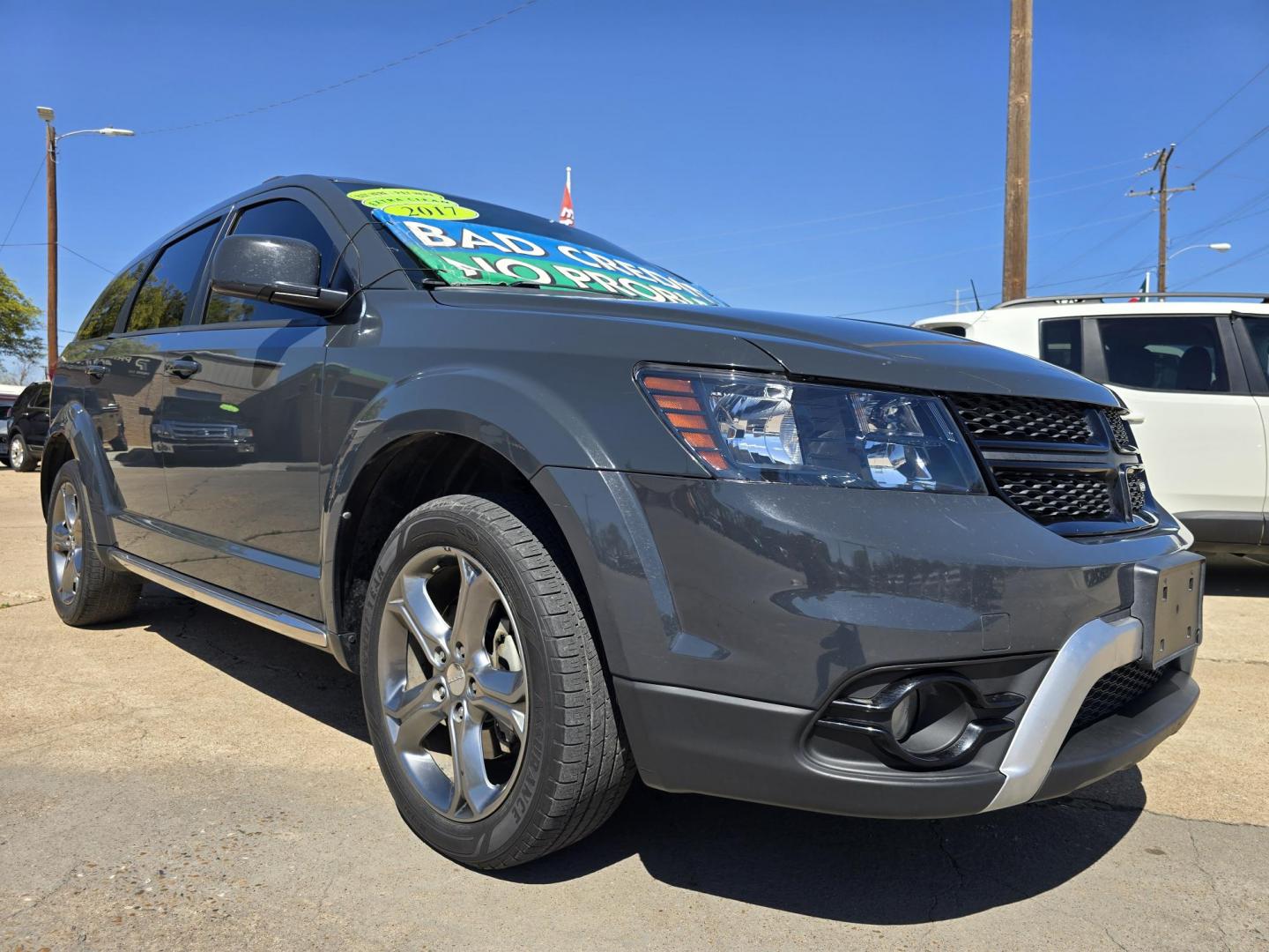2017 Dodge Journey Crossroad Plus (3C4PDCGGXHT) with an 3.6L V6 DOHC 24V engine, 4A transmission, located at 2660 S.Garland Avenue, Garland, TX, 75041, (469) 298-3118, 32.885551, -96.655602 - Welcome to DallasAutos4Less, one of the Premier BUY HERE PAY HERE Dealers in the North Dallas Area. We specialize in financing to people with NO CREDIT or BAD CREDIT. We need proof of income, proof of residence, and a ID. Come buy your new car from us today!! This is a very well cared for 2017 DO - Photo#1