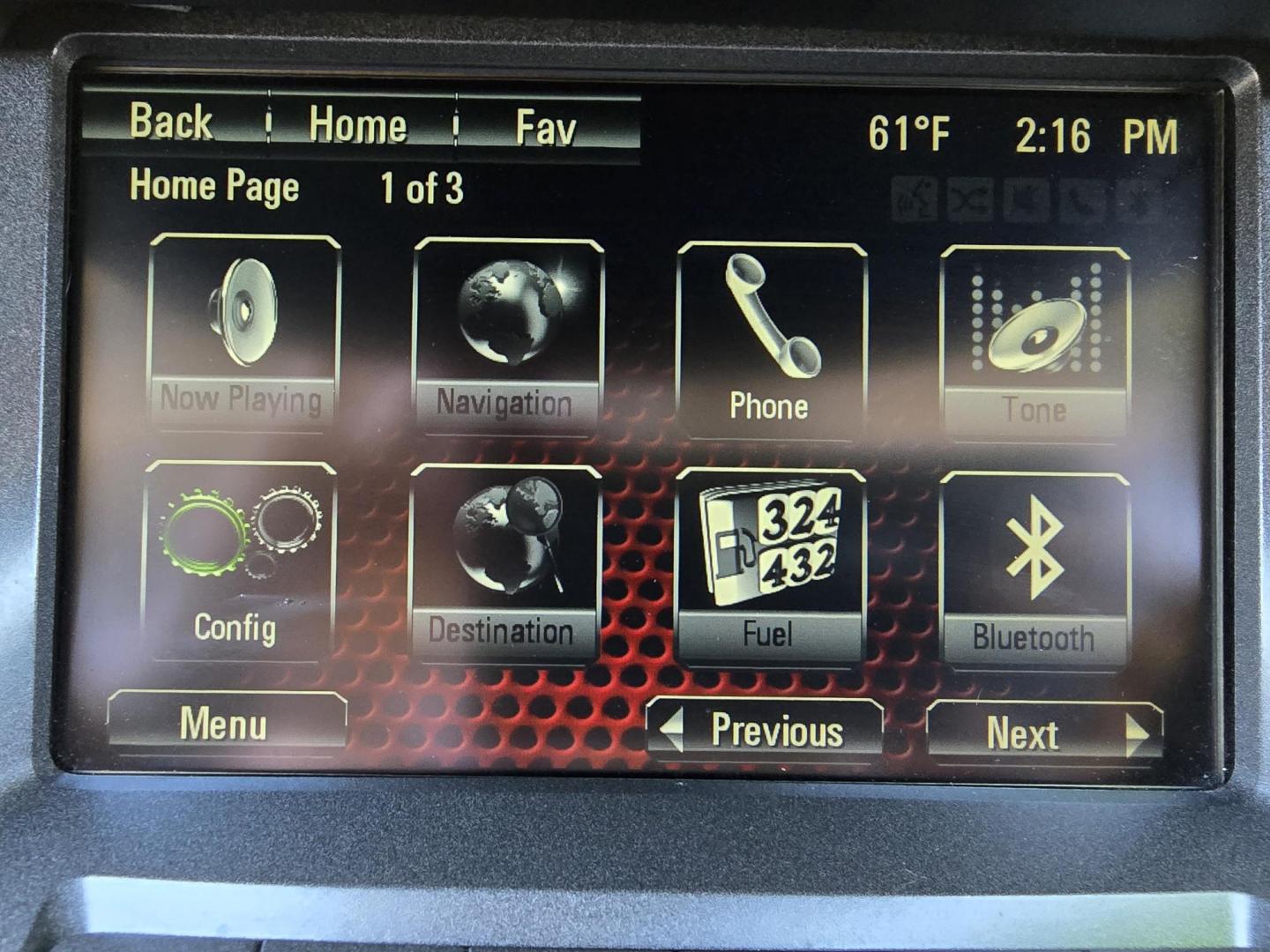 2017 DIAMOND WHITE GMC Terrain Denali (2GKFLVE38H6) with an 3.6L V6 DOHC 24V engine, 6A transmission, located at 2660 S.Garland Avenue, Garland, TX, 75041, (469) 298-3118, 32.885551, -96.655602 - Photo#16