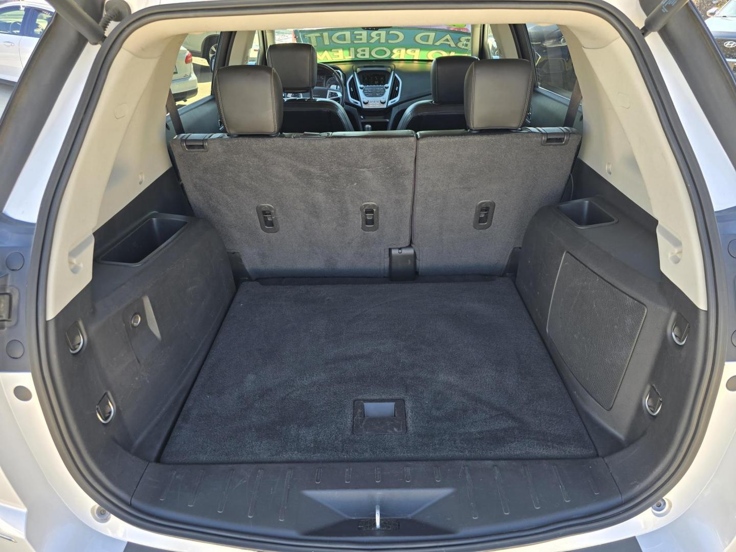 2017 DIAMOND WHITE GMC Terrain Denali (2GKFLVE38H6) with an 3.6L V6 DOHC 24V engine, 6A transmission, located at 2660 S.Garland Avenue, Garland, TX, 75041, (469) 298-3118, 32.885551, -96.655602 - Photo#19