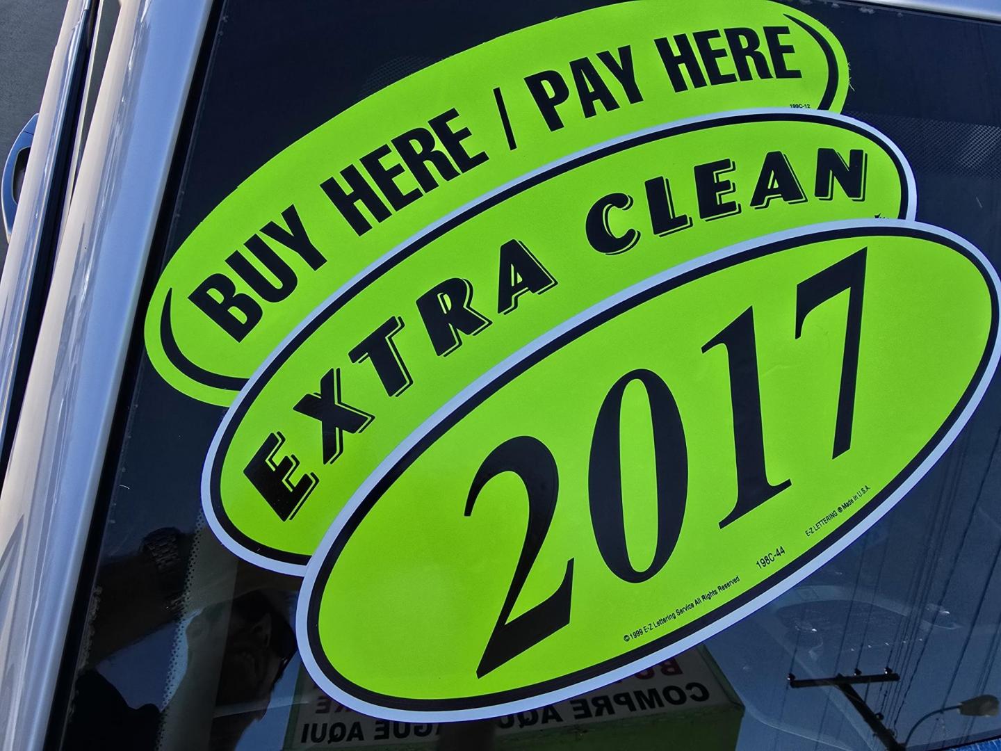 2017 DIAMOND WHITE GMC Terrain Denali (2GKFLVE38H6) with an 3.6L V6 DOHC 24V engine, 6A transmission, located at 2660 S.Garland Avenue, Garland, TX, 75041, (469) 298-3118, 32.885551, -96.655602 - Photo#23