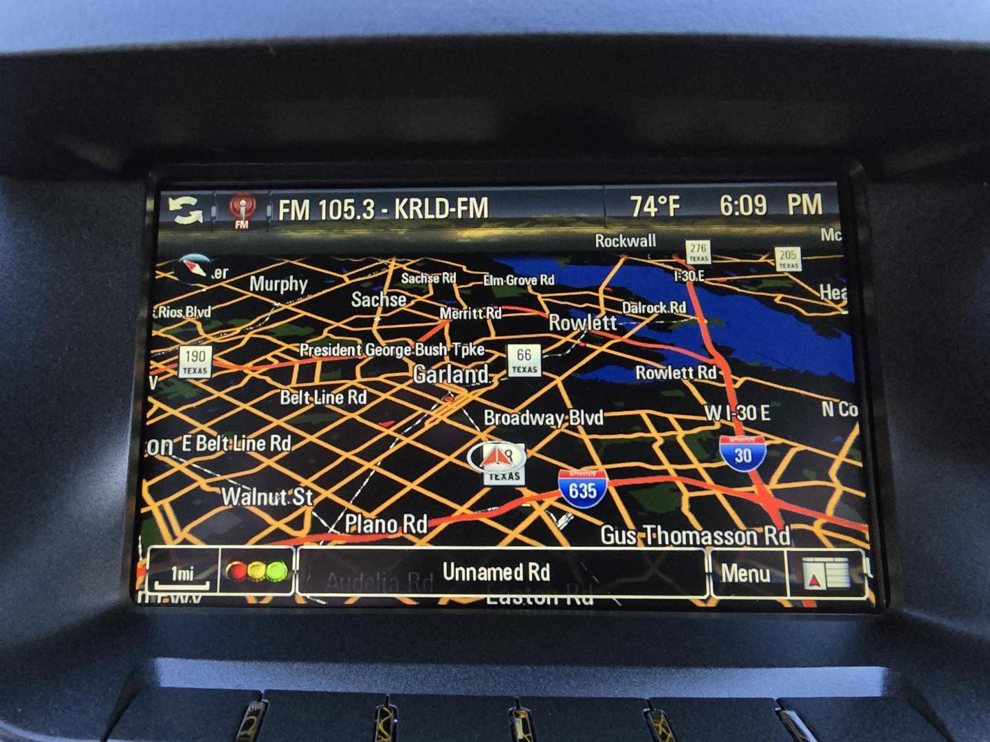 2017 DIAMOND WHITE GMC Terrain Denali (2GKFLVE38H6) with an 3.6L V6 DOHC 24V engine, 6A transmission, located at 2660 S.Garland Avenue, Garland, TX, 75041, (469) 298-3118, 32.885551, -96.655602 - Photo#14