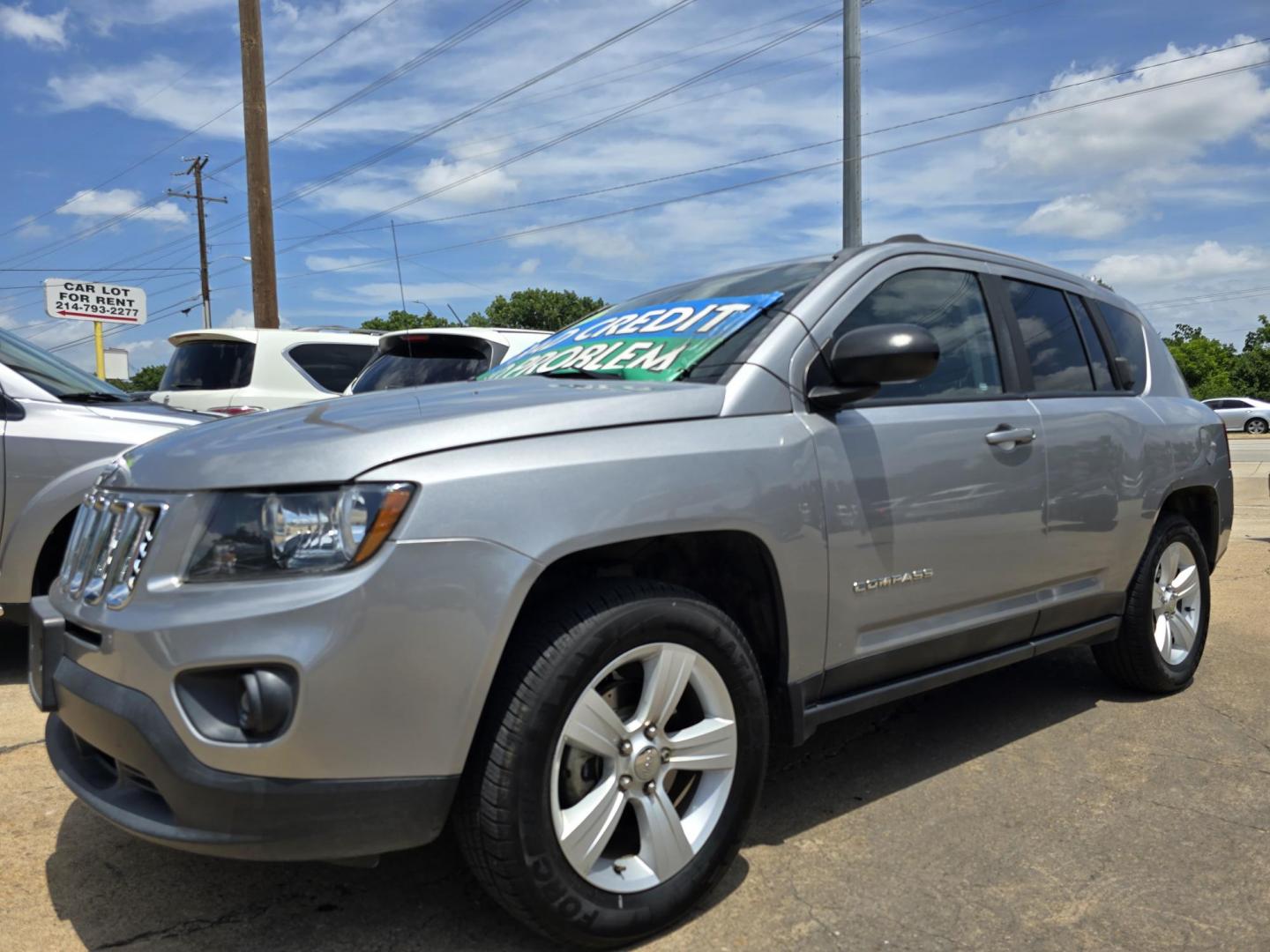 2017 SILVER Jeep Compass Sport (1C4NJCBA9HD) with an 2.0L L4 DOHC 16V engine, AUTO transmission, located at 2660 S.Garland Avenue, Garland, TX, 75041, (469) 298-3118, 32.885551, -96.655602 - Photo#7