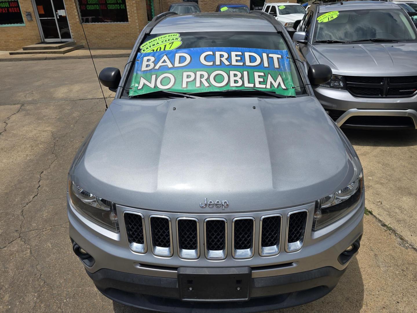 2017 SILVER Jeep Compass Sport (1C4NJCBA9HD) with an 2.0L L4 DOHC 16V engine, AUTO transmission, located at 2660 S.Garland Avenue, Garland, TX, 75041, (469) 298-3118, 32.885551, -96.655602 - Photo#8
