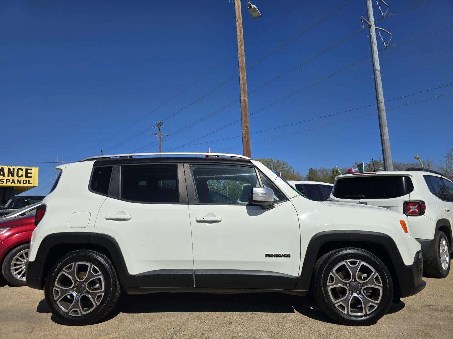 2017 WHITE Jeep Renegade Limited (ZACCJADB2HP) with an 2.4L L4 DOHC 16V engine, 9A transmission, located at 2660 S.Garland Avenue, Garland, TX, 75041, (469) 298-3118, 32.885551, -96.655602 - Photo#2