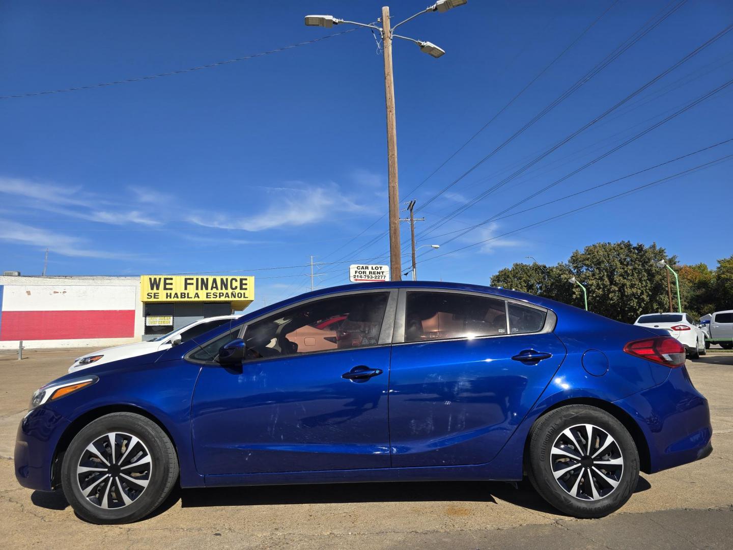 2017 BLUE Kia Forte LX (3KPFK4A75HE) with an 2.0L L4 DOHC 16V engine, AUTO transmission, located at 2660 S.Garland Avenue, Garland, TX, 75041, (469) 298-3118, 32.885551, -96.655602 - Welcome to DallasAutos4Less, one of the Premier BUY HERE PAY HERE Dealers in the North Dallas Area. We specialize in financing to people with NO CREDIT or BAD CREDIT. We need proof of income, proof of residence, and a ID. Come buy your new car from us today!! This is a Very clean 2017 KIA FORTE L - Photo#6