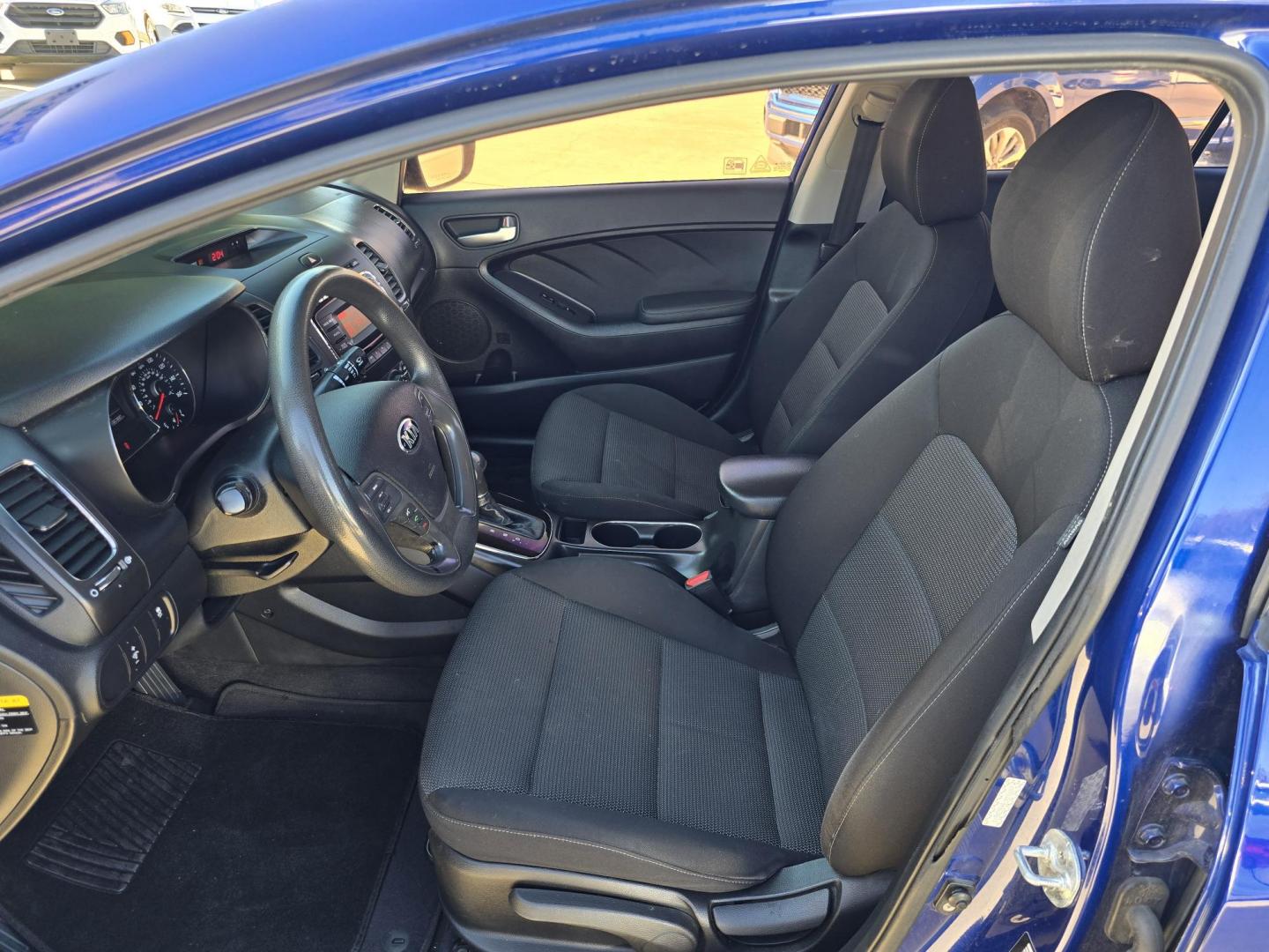 2017 BLUE Kia Forte LX (3KPFK4A75HE) with an 2.0L L4 DOHC 16V engine, AUTO transmission, located at 2660 S.Garland Avenue, Garland, TX, 75041, (469) 298-3118, 32.885551, -96.655602 - Welcome to DallasAutos4Less, one of the Premier BUY HERE PAY HERE Dealers in the North Dallas Area. We specialize in financing to people with NO CREDIT or BAD CREDIT. We need proof of income, proof of residence, and a ID. Come buy your new car from us today!! This is a Very clean 2017 KIA FORTE L - Photo#11