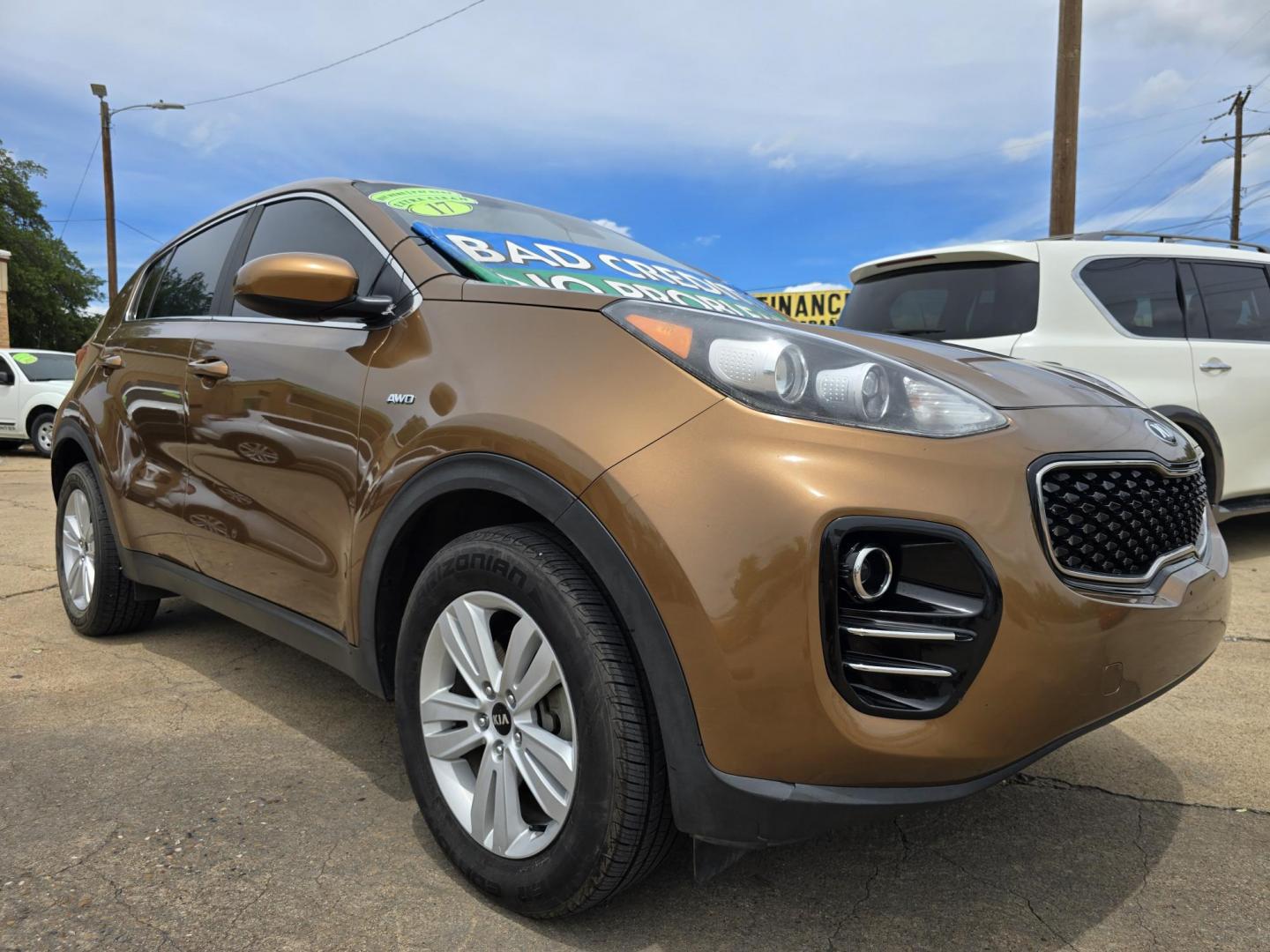 2017 BROWN Kia Sportage LX (KNDPMCAC3H7) with an 2.4L V6 DOHC 24V engine, 6A transmission, located at 2660 S.Garland Avenue, Garland, TX, 75041, (469) 298-3118, 32.885551, -96.655602 - Photo#1