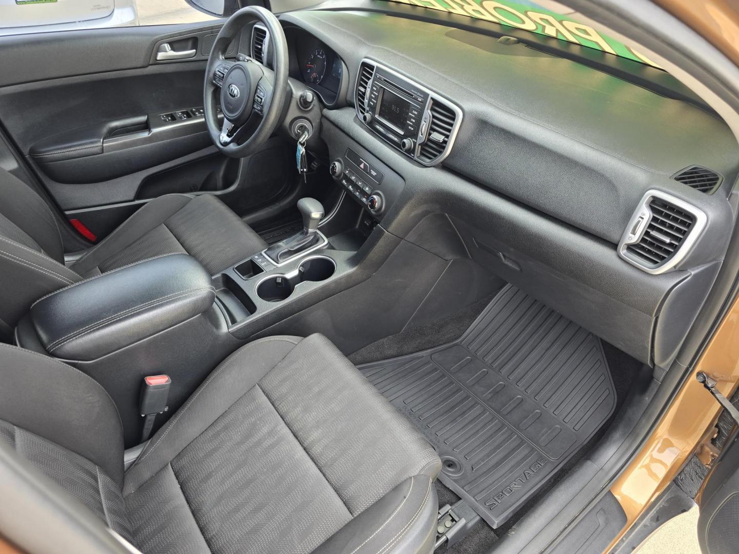 2017 BROWN Kia Sportage LX (KNDPMCAC3H7) with an 2.4L V6 DOHC 24V engine, 6A transmission, located at 2660 S.Garland Avenue, Garland, TX, 75041, (469) 298-3118, 32.885551, -96.655602 - Photo#20