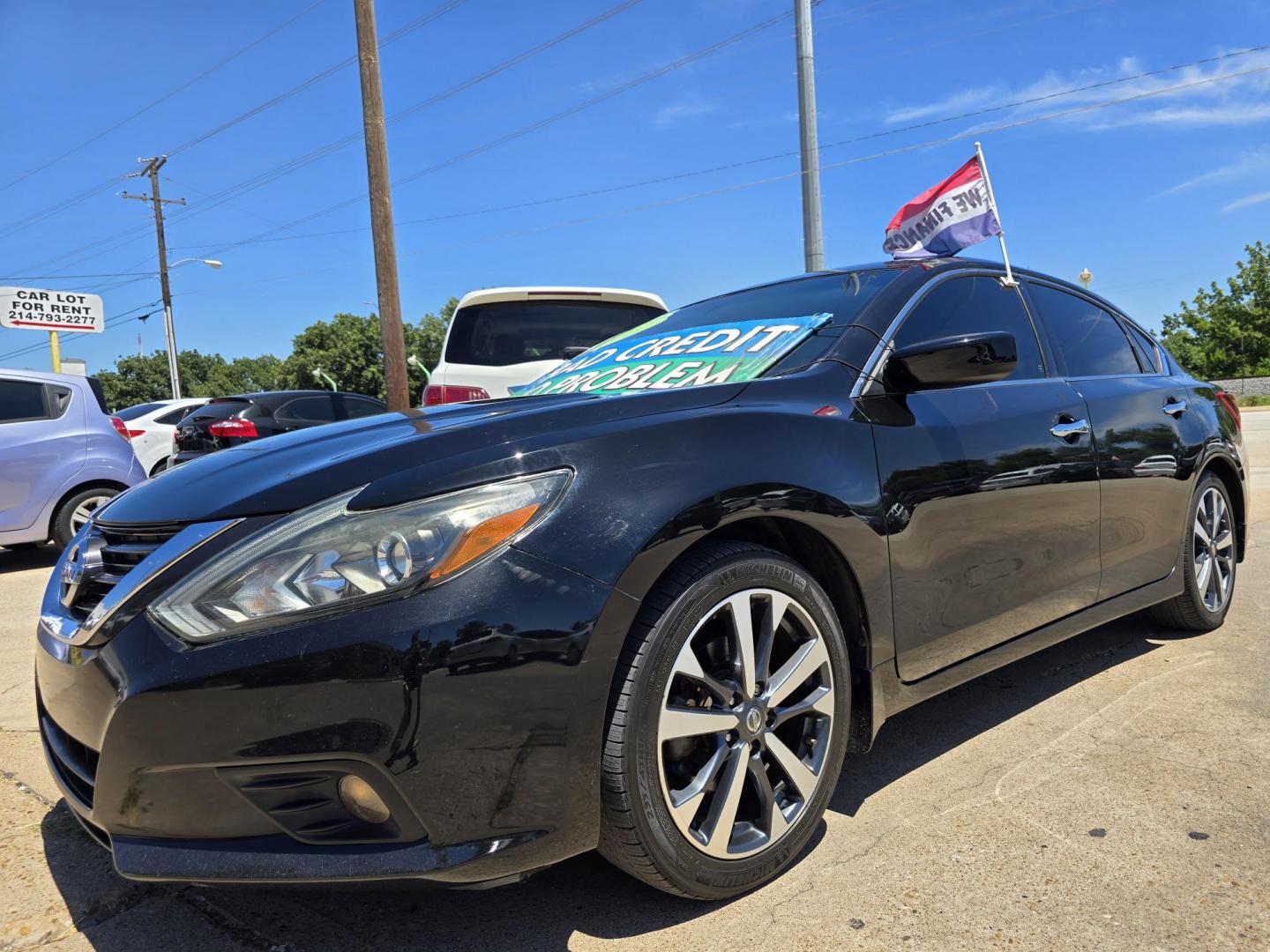 2017 BLACK Nissan Altima SR (1N4AL3AP4HC) with an 2.5L L4 DOHC 16V engine, CVT transmission, located at 2660 S.Garland Avenue, Garland, TX, 75041, (469) 298-3118, 32.885551, -96.655602 - Photo#7