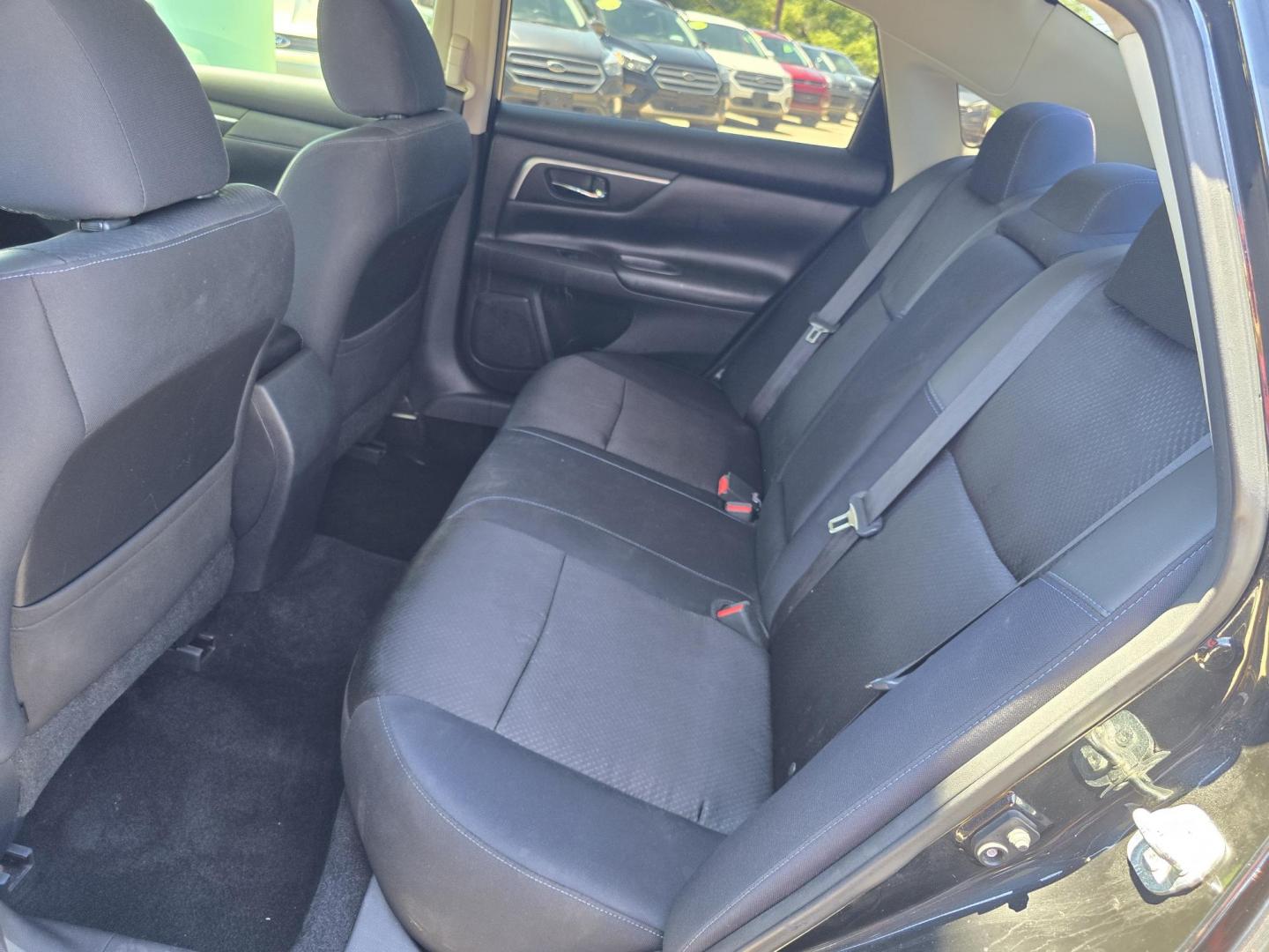2017 BLACK Nissan Altima SR (1N4AL3AP4HC) with an 2.5L L4 DOHC 16V engine, CVT transmission, located at 2660 S.Garland Avenue, Garland, TX, 75041, (469) 298-3118, 32.885551, -96.655602 - Photo#16