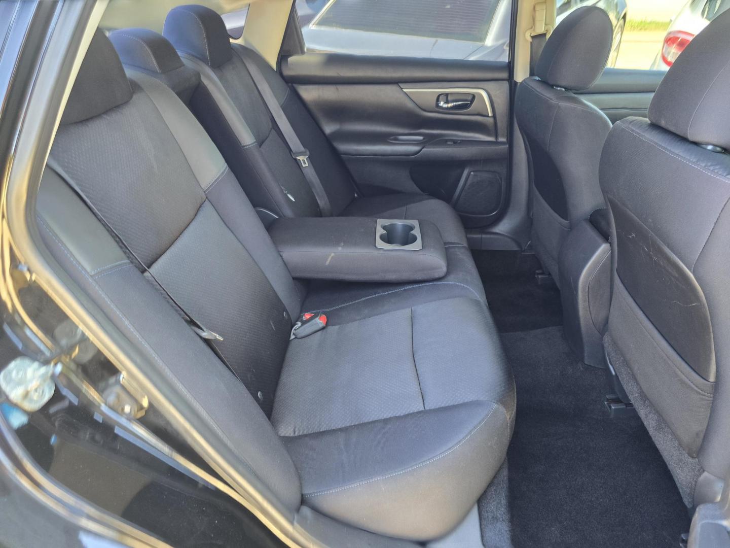 2017 BLACK Nissan Altima SR (1N4AL3AP4HC) with an 2.5L L4 DOHC 16V engine, CVT transmission, located at 2660 S.Garland Avenue, Garland, TX, 75041, (469) 298-3118, 32.885551, -96.655602 - Photo#17