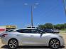 2017 SILVER Nissan Maxima 3.5 SV (1N4AA6AP2HC) with an 3.5L V6 DOHC 24V engine, CVT transmission, located at 2660 S.Garland Avenue, Garland, TX, 75041, (469) 298-3118, 32.885551, -96.655602 - Photo#2