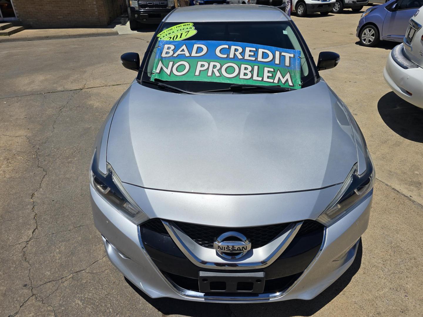2017 SILVER Nissan Maxima 3.5 SV (1N4AA6AP2HC) with an 3.5L V6 DOHC 24V engine, CVT transmission, located at 2660 S.Garland Avenue, Garland, TX, 75041, (469) 298-3118, 32.885551, -96.655602 - Photo#8