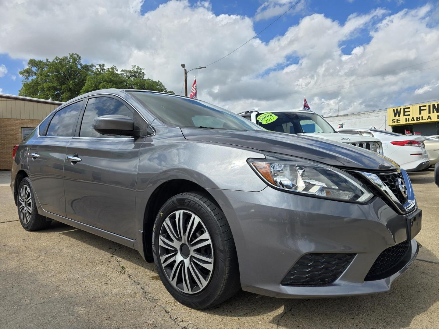 2017 GRAY Nissan Sentra S (3N1AB7AP0HY) with an 1.8L L4 SFI DOHC 16V engine, AUTO transmission, located at 2660 S.Garland Avenue, Garland, TX, 75041, (469) 298-3118, 32.885551, -96.655602 - Photo#1