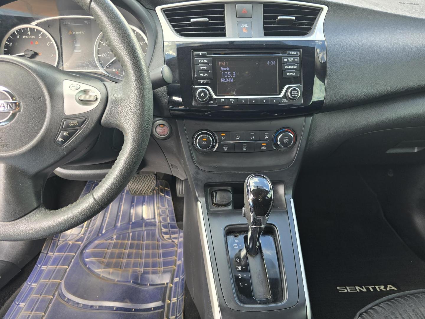 2017 GRAY Nissan Sentra S (3N1AB7AP0HY) with an 1.8L L4 SFI DOHC 16V engine, AUTO transmission, located at 2660 S.Garland Avenue, Garland, TX, 75041, (469) 298-3118, 32.885551, -96.655602 - Photo#14