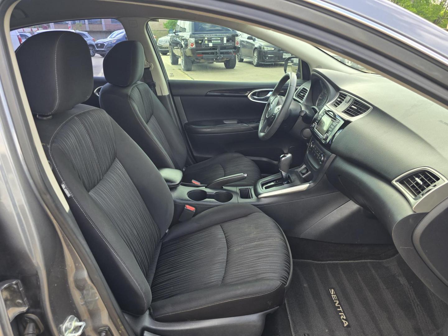 2017 GRAY Nissan Sentra S (3N1AB7AP0HY) with an 1.8L L4 SFI DOHC 16V engine, AUTO transmission, located at 2660 S.Garland Avenue, Garland, TX, 75041, (469) 298-3118, 32.885551, -96.655602 - Photo#18