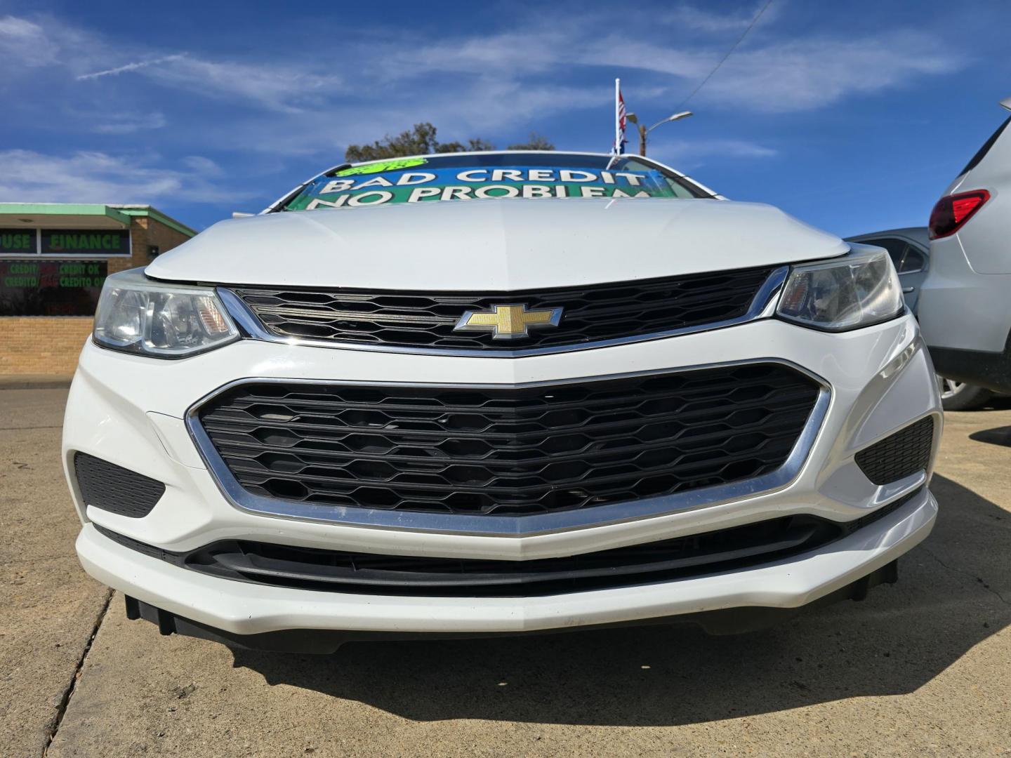 2018 BLACK Chevrolet Cruze LS (1G1BC5SM9J7) with an 1.4L L4 DOHC 16V TURBO engine, 6A transmission, located at 2660 S.Garland Avenue, Garland, TX, 75041, (469) 298-3118, 32.885551, -96.655602 - Photo#8