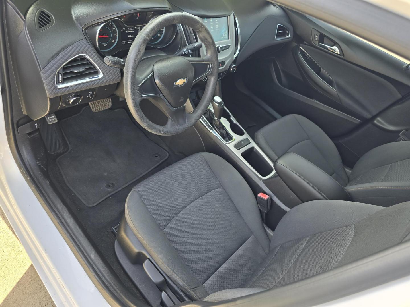 2018 BLACK Chevrolet Cruze LS (1G1BC5SM9J7) with an 1.4L L4 DOHC 16V TURBO engine, 6A transmission, located at 2660 S.Garland Avenue, Garland, TX, 75041, (469) 298-3118, 32.885551, -96.655602 - Photo#9