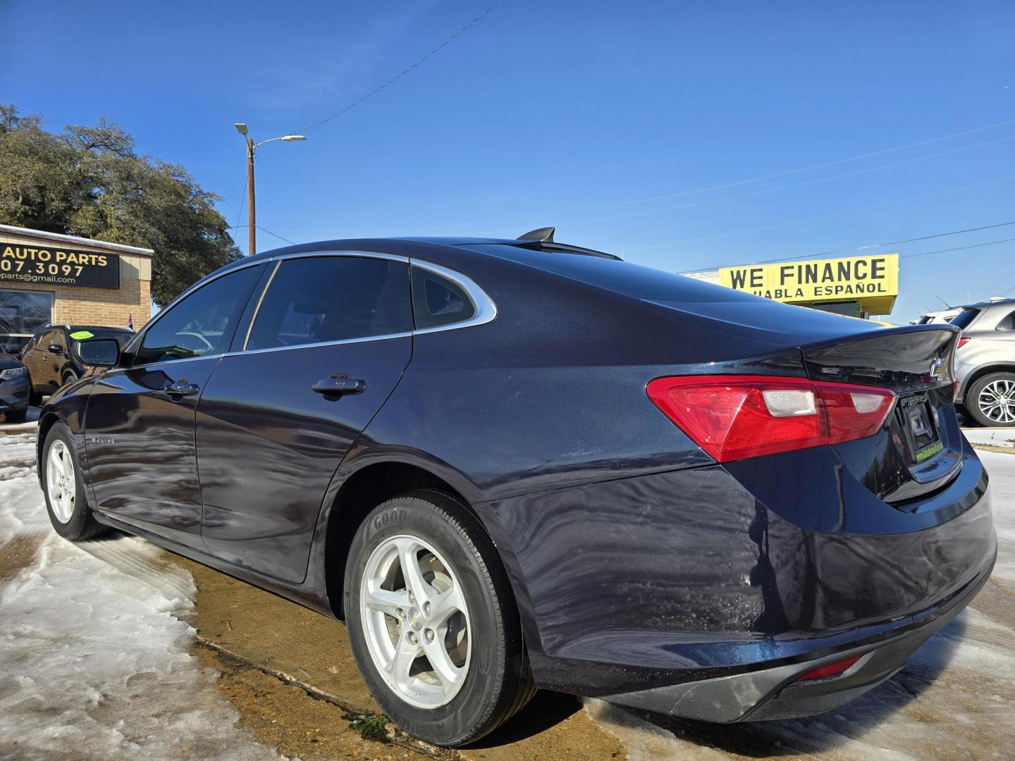 2018 DARK BLUE Chevrolet Malibu LS (1G1ZB5ST3JF) with an 1.5L L4 DOHC 16V engine, 6A transmission, located at 2660 S.Garland Avenue, Garland, TX, 75041, (469) 298-3118, 32.885551, -96.655602 - CASH$$$$$$$$$ CAR!!! - Photo#6