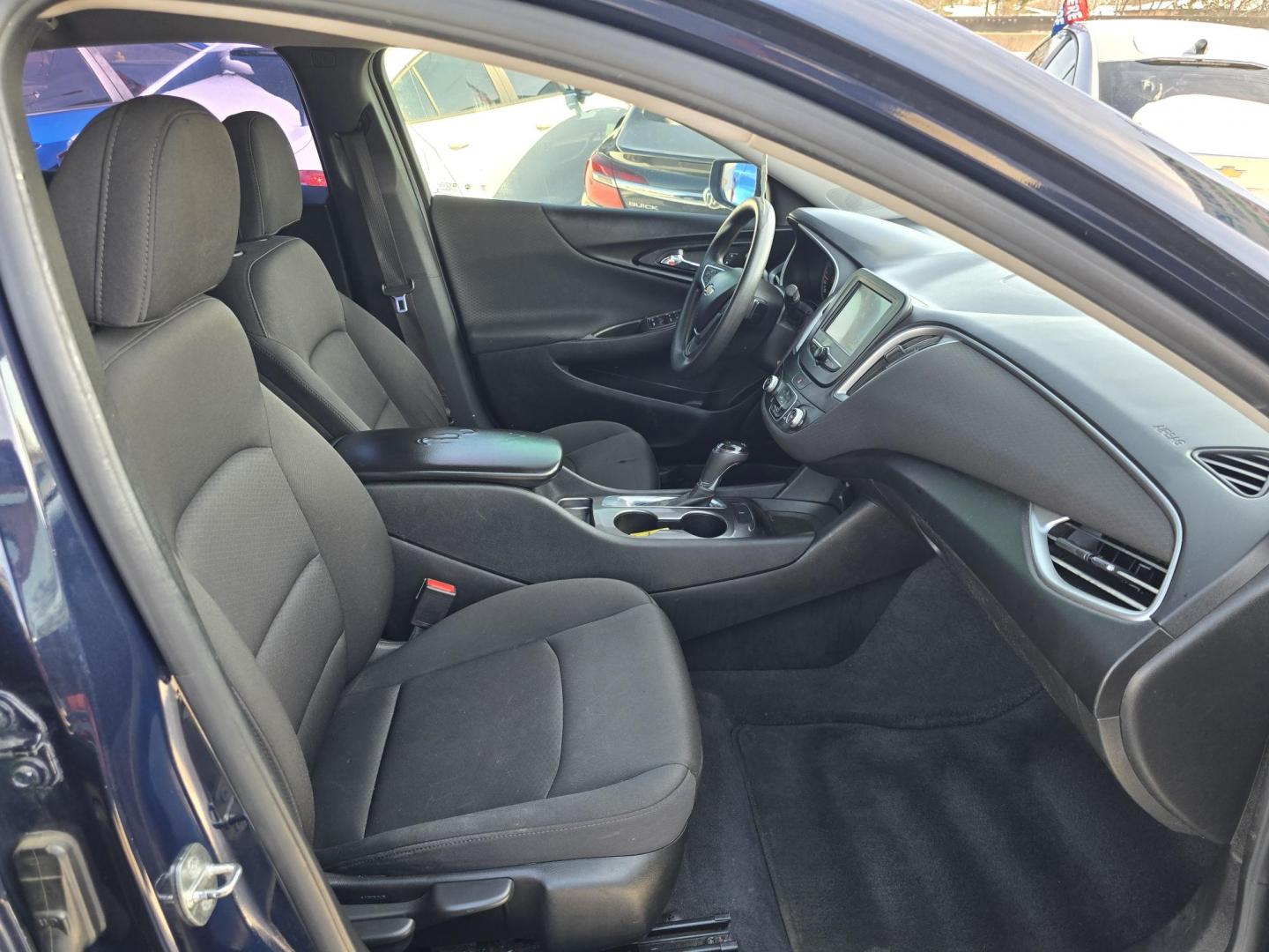 2018 DARK BLUE Chevrolet Malibu LS (1G1ZB5ST3JF) with an 1.5L L4 DOHC 16V engine, 6A transmission, located at 2660 S.Garland Avenue, Garland, TX, 75041, (469) 298-3118, 32.885551, -96.655602 - CASH$$$$$$$$$ CAR!!! - Photo#19