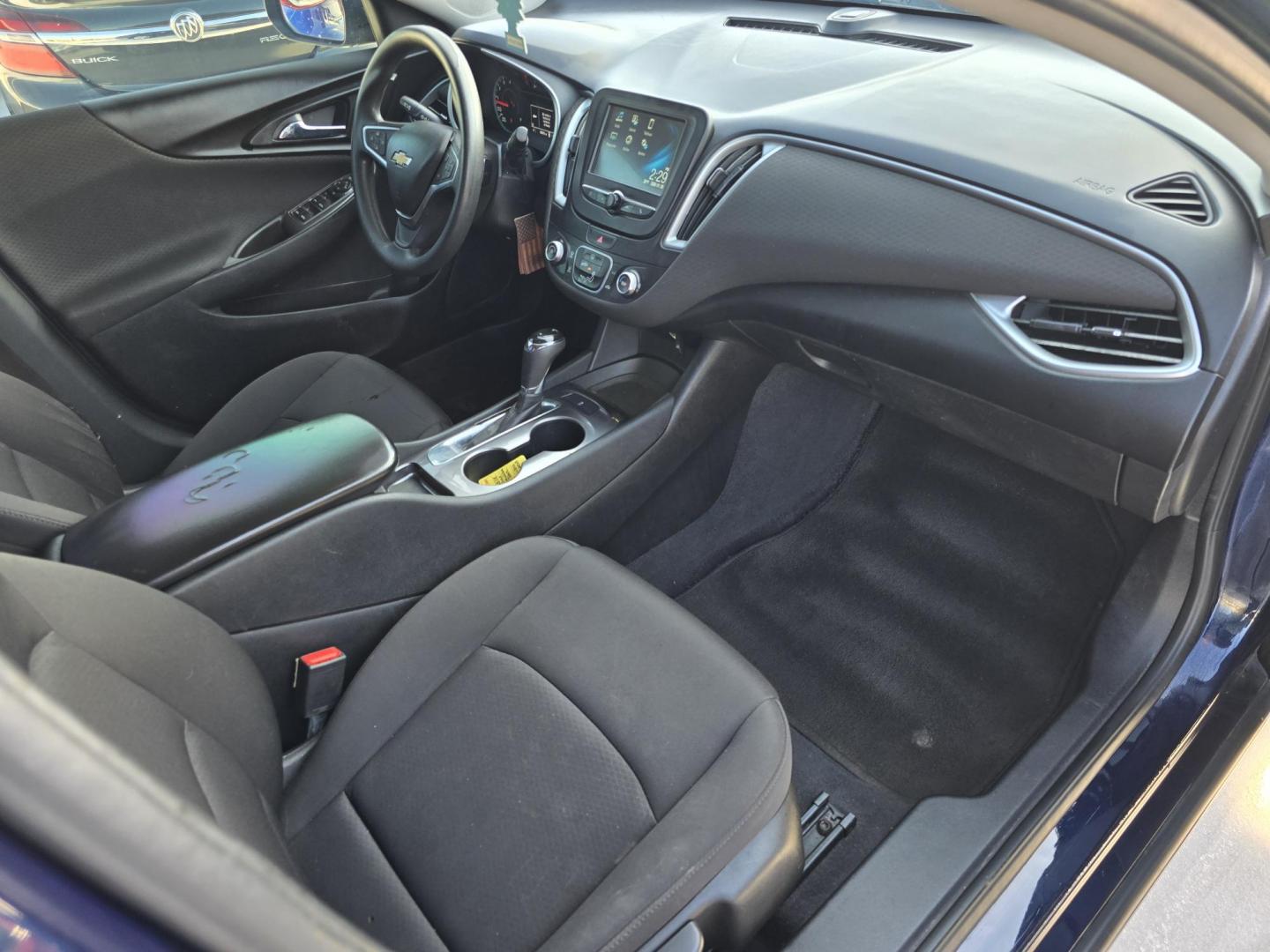 2018 DARK BLUE Chevrolet Malibu LS (1G1ZB5ST3JF) with an 1.5L L4 DOHC 16V engine, 6A transmission, located at 2660 S.Garland Avenue, Garland, TX, 75041, (469) 298-3118, 32.885551, -96.655602 - CASH$$$$$$$$$ CAR!!! - Photo#20