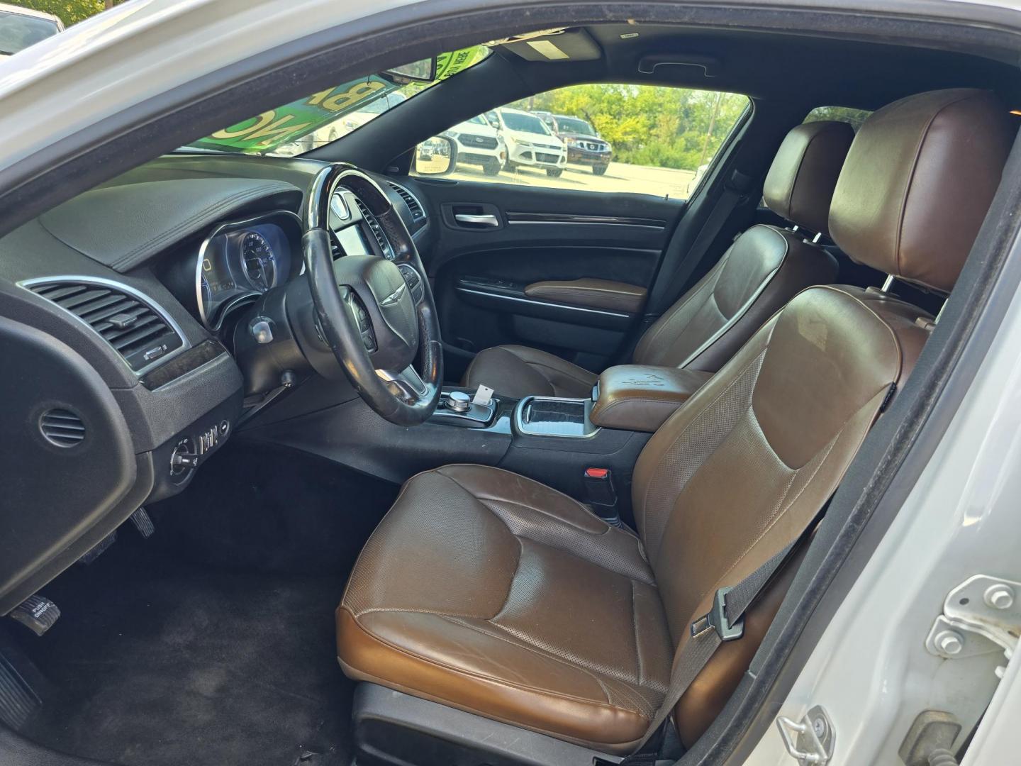 2018 WHITE Chrysler 300 LIMITED (2C3CCAKG4JH) , AUTO transmission, located at 2660 S.Garland Avenue, Garland, TX, 75041, (469) 298-3118, 32.885551, -96.655602 - Welcome to DallasAutos4Less, one of the Premier BUY HERE PAY HERE Dealers in the North Dallas Area. We specialize in financing to people with NO CREDIT or BAD CREDIT. We need proof of income, proof of residence, and a ID. Come buy your new car from us today!! This is a very well cared for 2018 CH - Photo#11