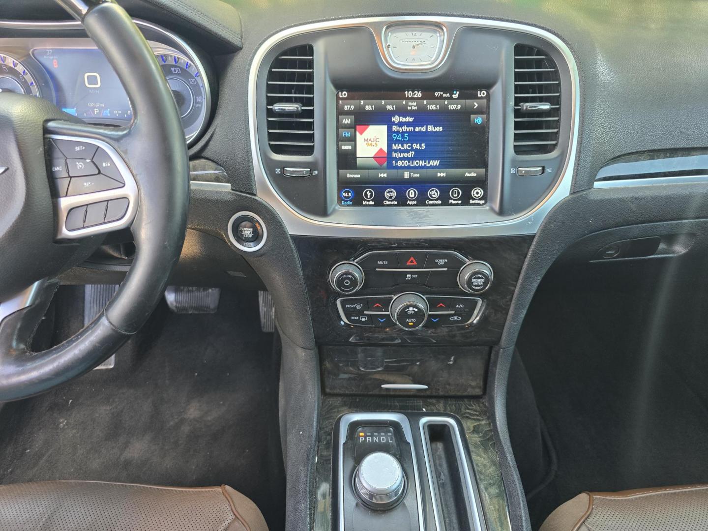 2018 WHITE Chrysler 300 LIMITED (2C3CCAKG4JH) , AUTO transmission, located at 2660 S.Garland Avenue, Garland, TX, 75041, (469) 298-3118, 32.885551, -96.655602 - Welcome to DallasAutos4Less, one of the Premier BUY HERE PAY HERE Dealers in the North Dallas Area. We specialize in financing to people with NO CREDIT or BAD CREDIT. We need proof of income, proof of residence, and a ID. Come buy your new car from us today!! This is a very well cared for 2018 CH - Photo#14