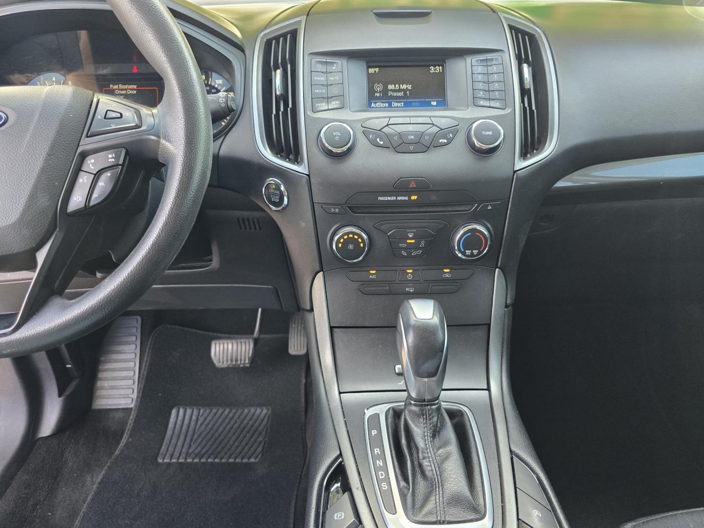 2018 Ford Edge SE (2FMPK3G9XJB) with an 2.0L L4 DOHC 16V engine, 6A transmission, located at 2660 S.Garland Avenue, Garland, TX, 75041, (469) 298-3118, 32.885551, -96.655602 - Photo#14