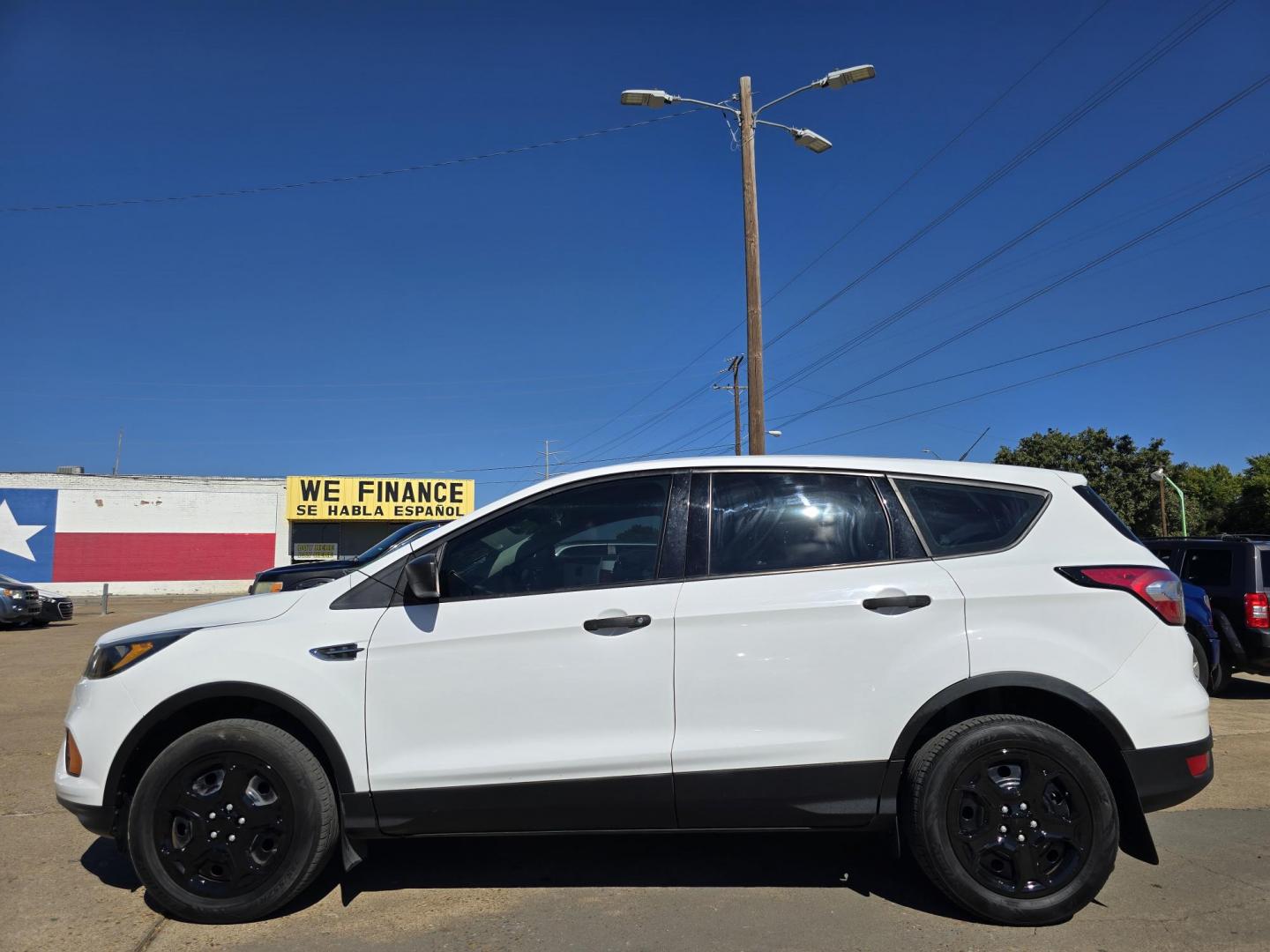 2018 Ford Escape S (1FMCU0F77JU) with an 2.5L L4 DOHC 16V engine, 6A transmission, located at 2660 S.Garland Avenue, Garland, TX, 75041, (469) 298-3118, 32.885551, -96.655602 - Welcome to DallasAutos4Less, one of the Premier BUY HERE PAY HERE Dealers in the North Dallas Area. We specialize in financing to people with NO CREDIT or BAD CREDIT. We need proof of income, proof of residence, and a ID. Come buy your new car from us today!! This is a Super Clean 2018 FORD ESCAP - Photo#6