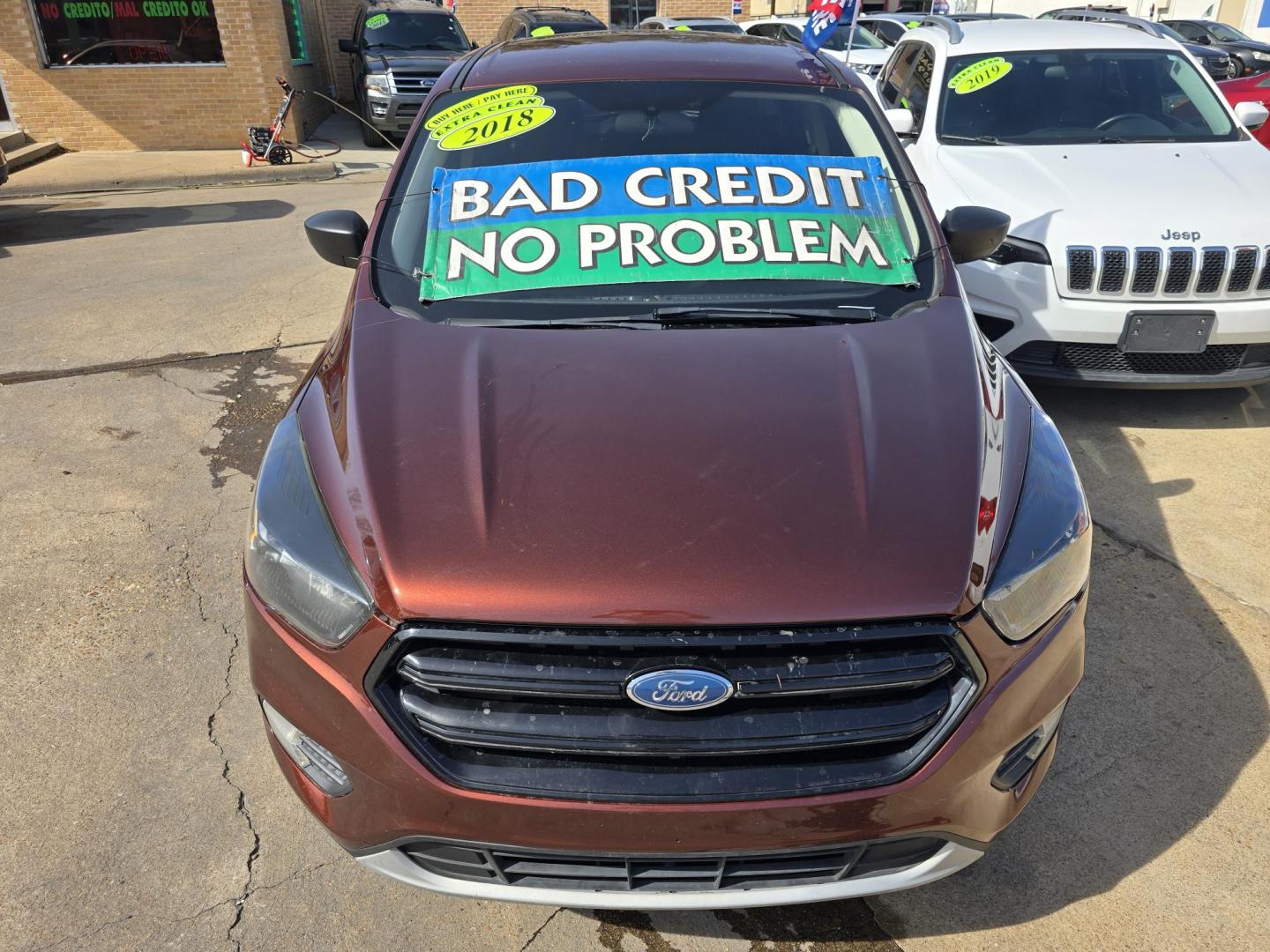 2018 BROWN Ford Escape S (1FMCU0F74JU) with an 2.5L L4 DOHC 16V engine, 6A transmission, located at 2660 S.Garland Avenue, Garland, TX, 75041, (469) 298-3118, 32.885551, -96.655602 - Photo#9