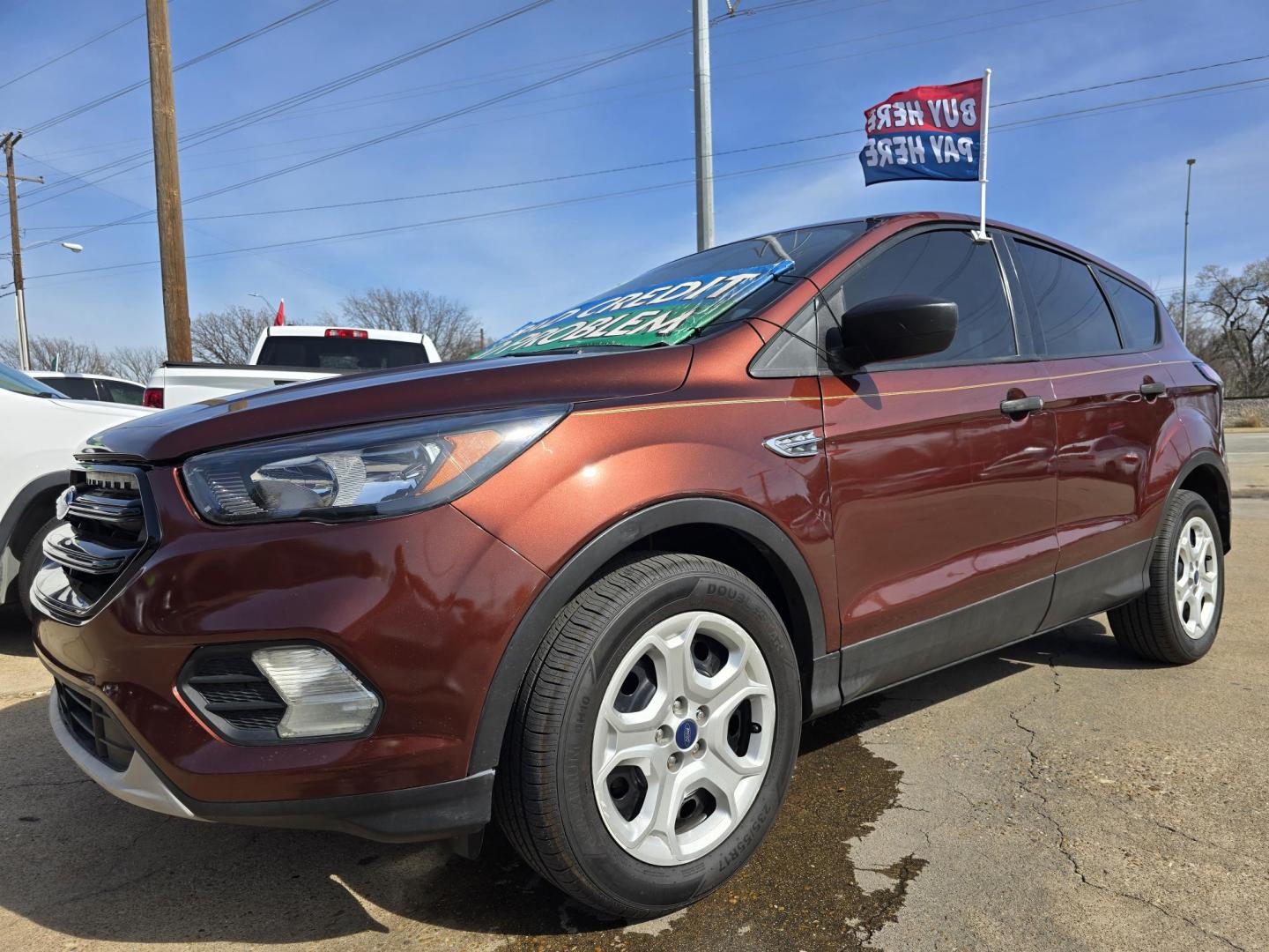 2018 BROWN Ford Escape S (1FMCU0F74JU) with an 2.5L L4 DOHC 16V engine, 6A transmission, located at 2660 S.Garland Avenue, Garland, TX, 75041, (469) 298-3118, 32.885551, -96.655602 - Photo#7