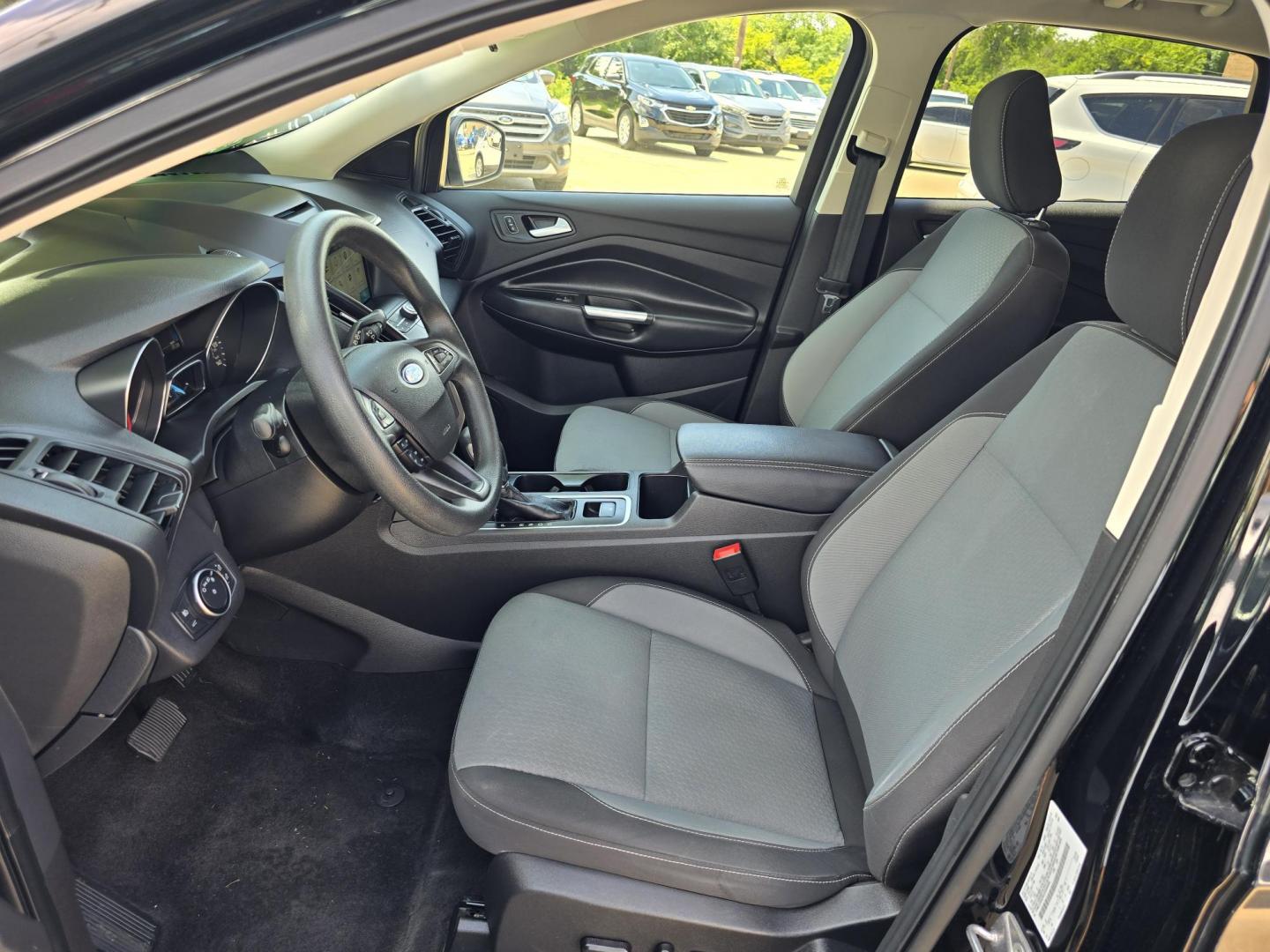 2018 BLACK Ford Escape SE (1FMCU0GD0JU) with an 1.5L L4 DOHC 16V engine, 6A transmission, located at 2660 S.Garland Avenue, Garland, TX, 75041, (469) 298-3118, 32.885551, -96.655602 - Photo#11