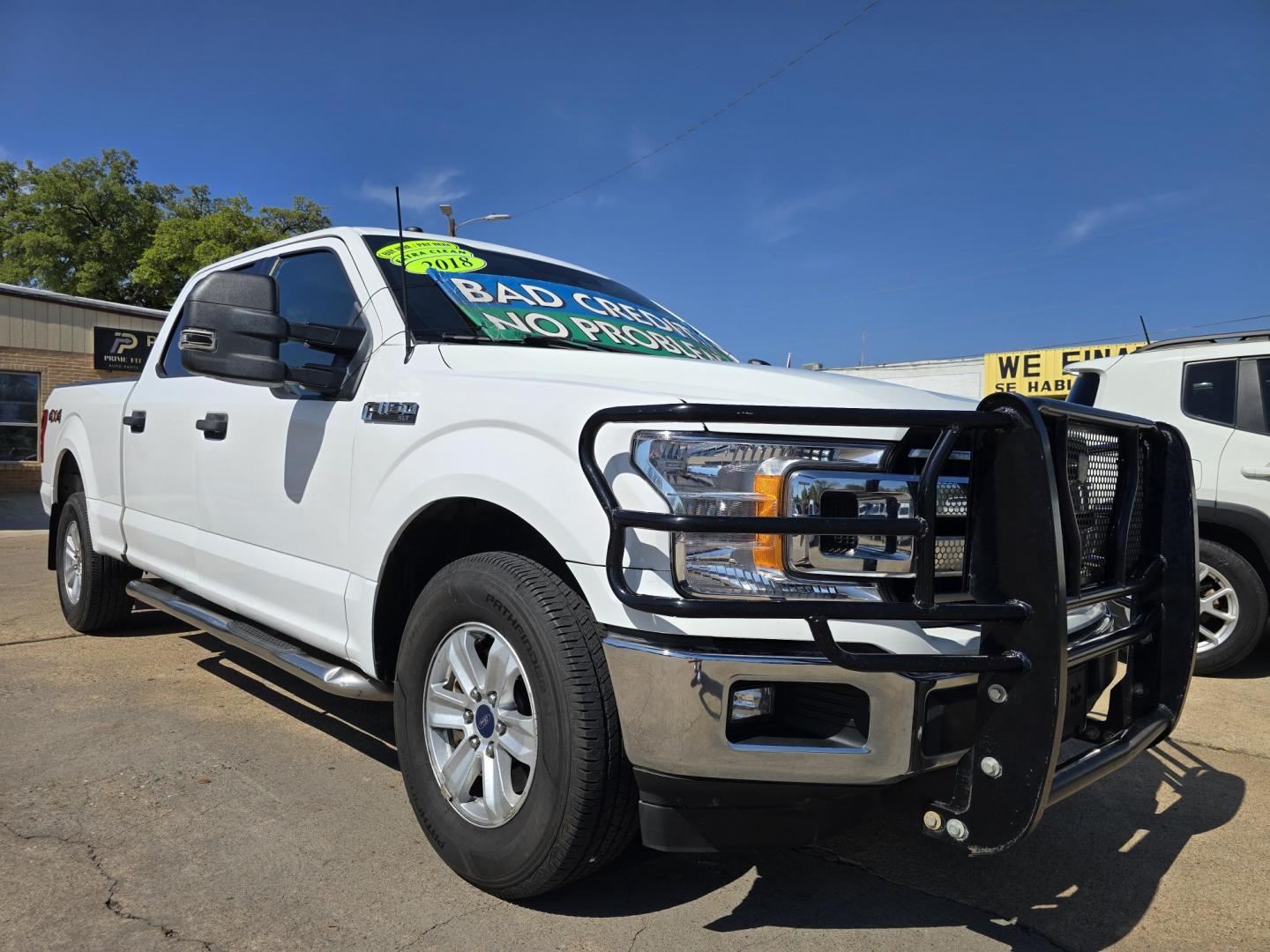 2018 WHITE Ford F-150 XLT (1FTFW1E56JF) with an 5.0L V8 OHV 16V engine, 6A transmission, located at 2660 S.Garland Avenue, Garland, TX, 75041, (469) 298-3118, 32.885551, -96.655602 - Photo#1
